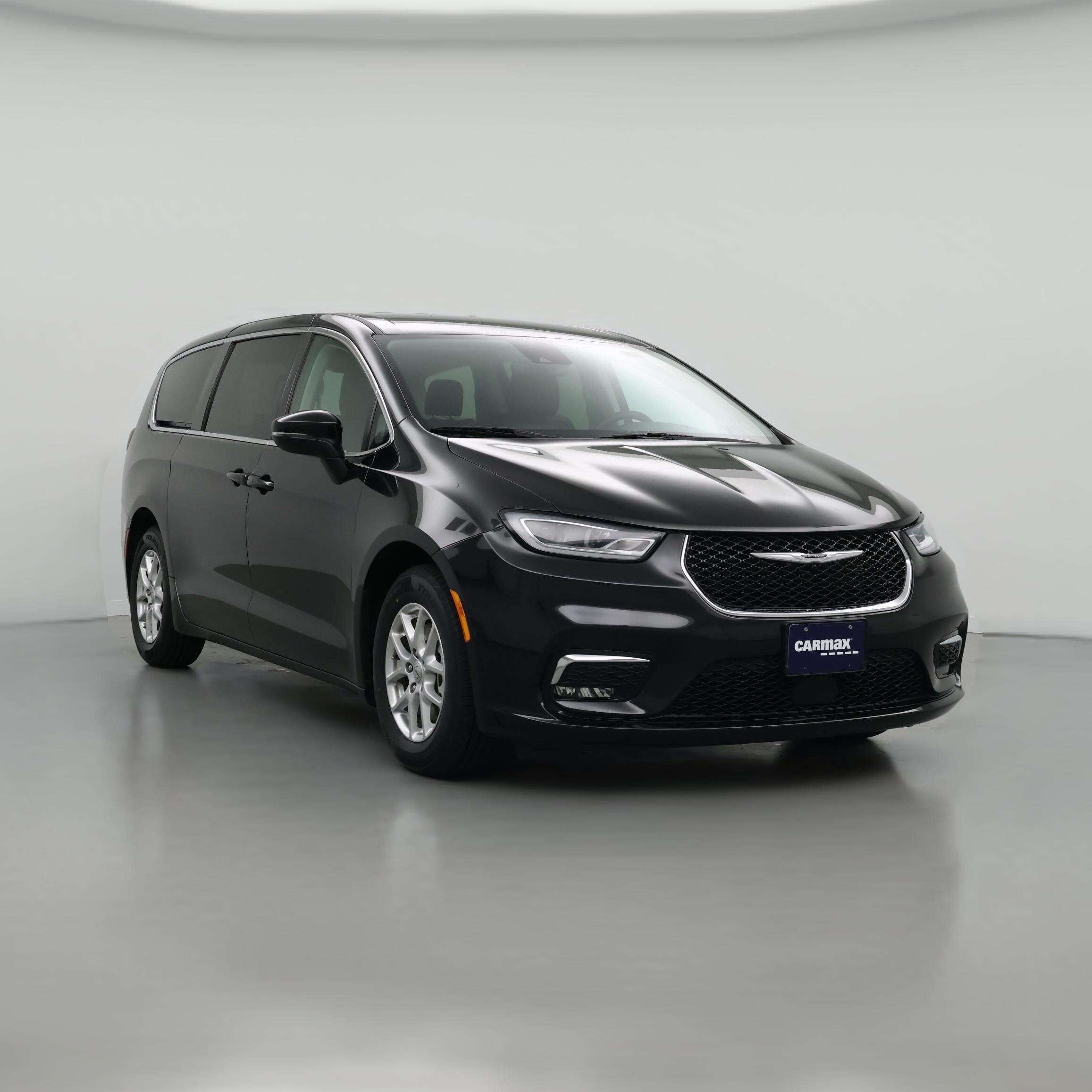 Thumbnail: 2023 Chrysler Pacifica - 1