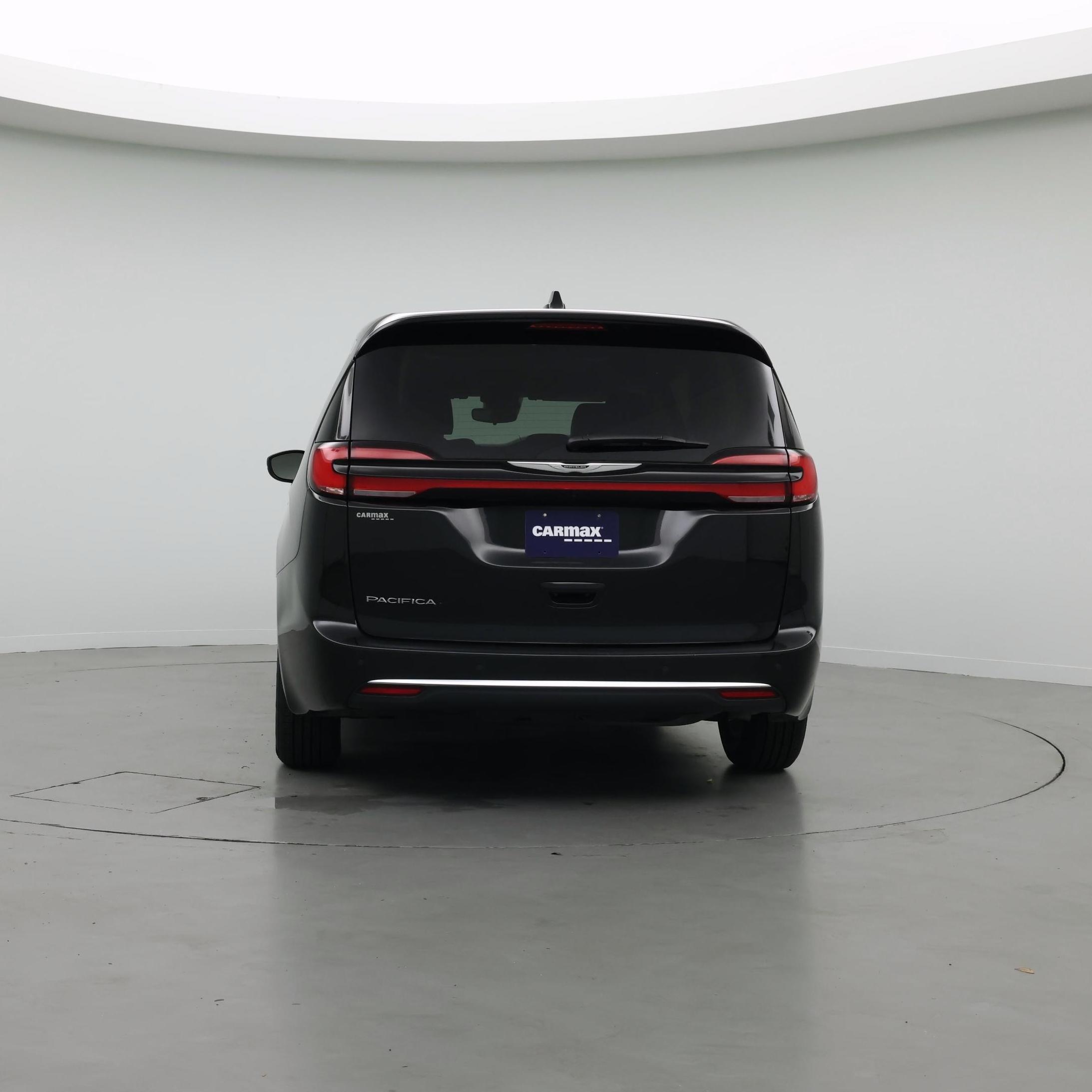Thumbnail: 2023 Chrysler Pacifica - 6