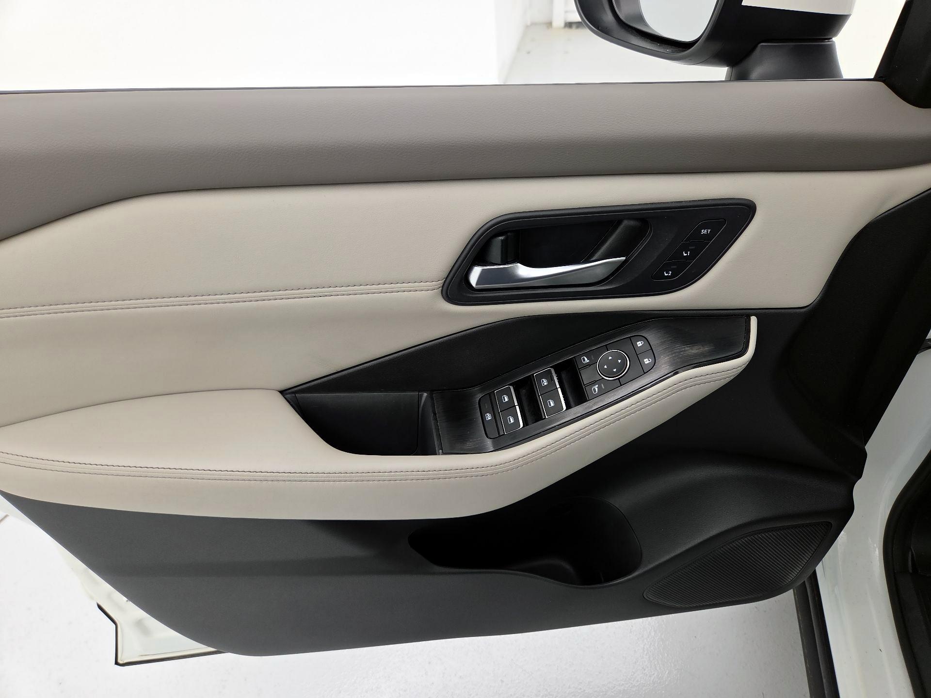 Thumbnail: 2023 Nissan Rogue - 12