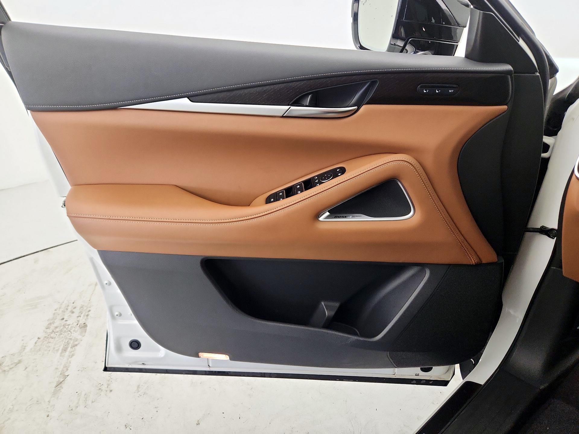 Thumbnail: 2023 INFINITI QX60 - 12