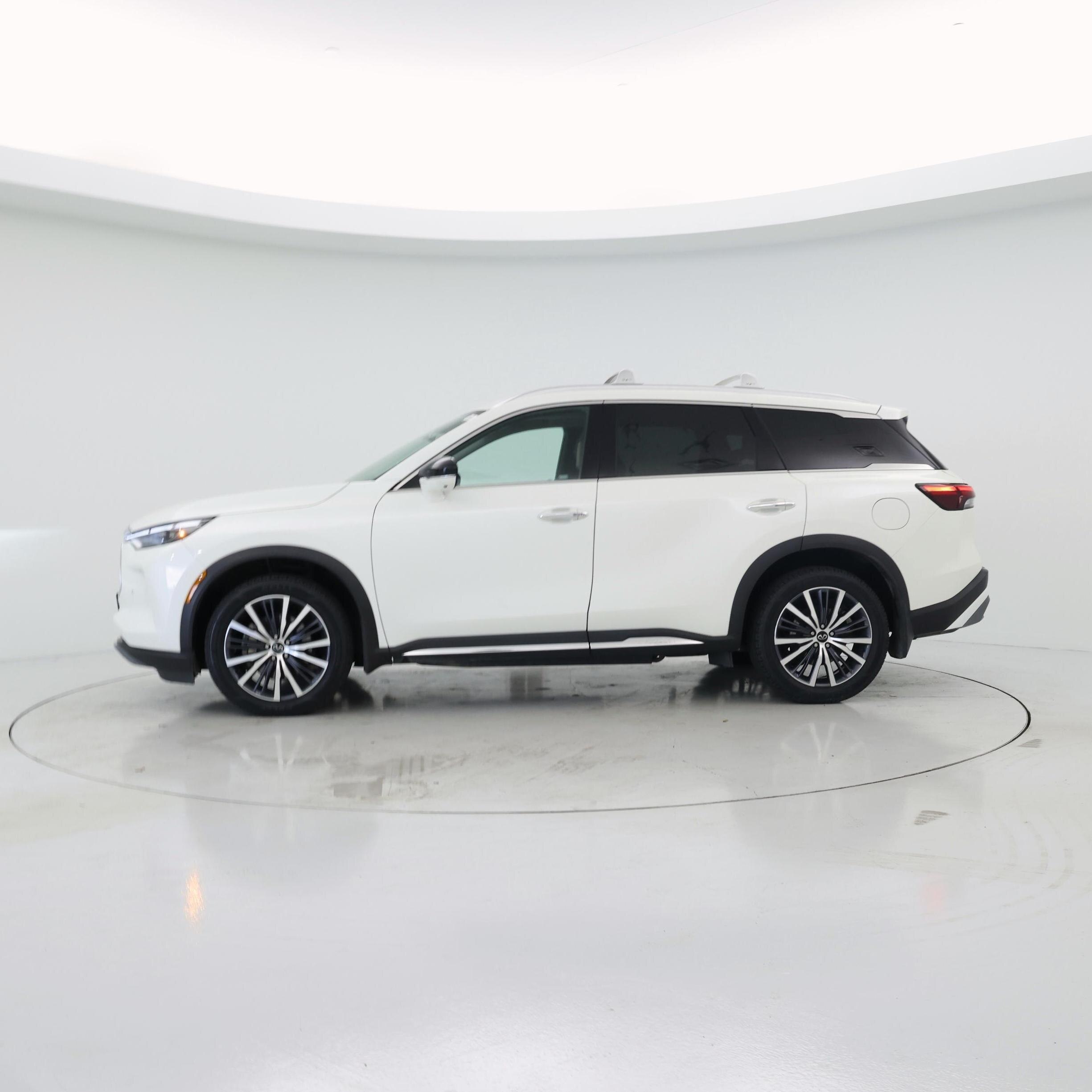 Thumbnail: 2023 INFINITI QX60 - 3