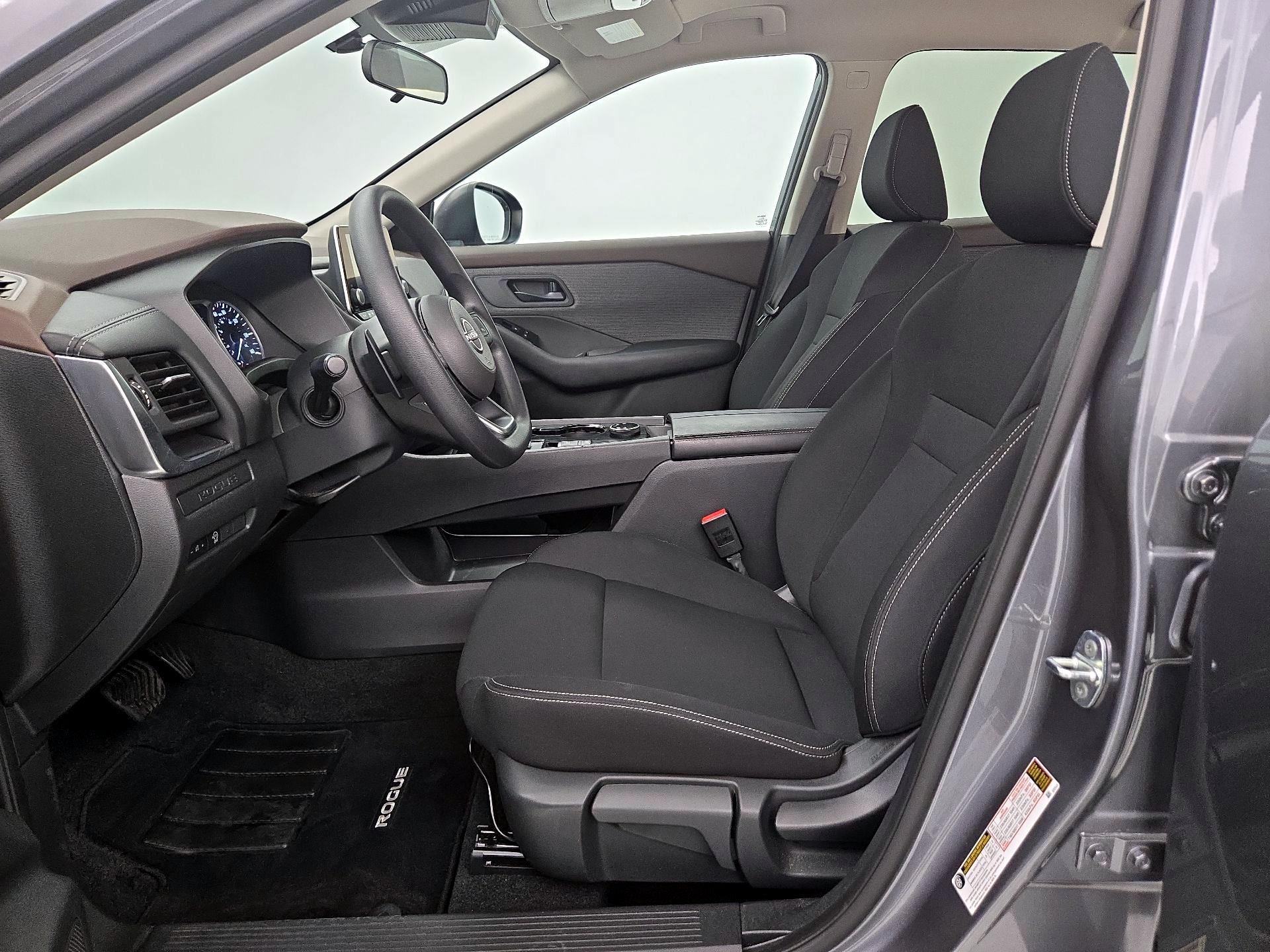 Thumbnail: 2023 Nissan Rogue - 11