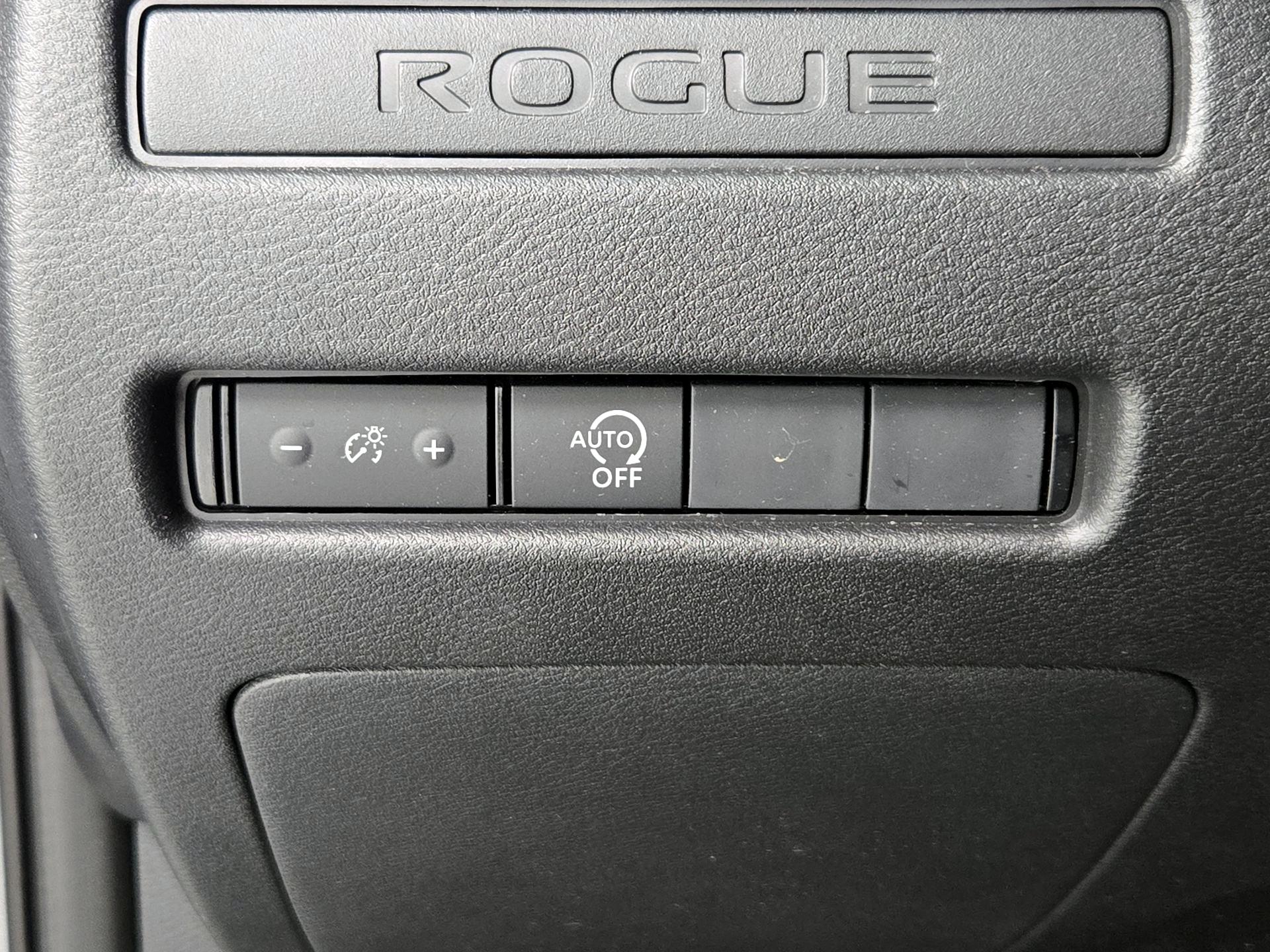 Thumbnail: 2023 Nissan Rogue - 13