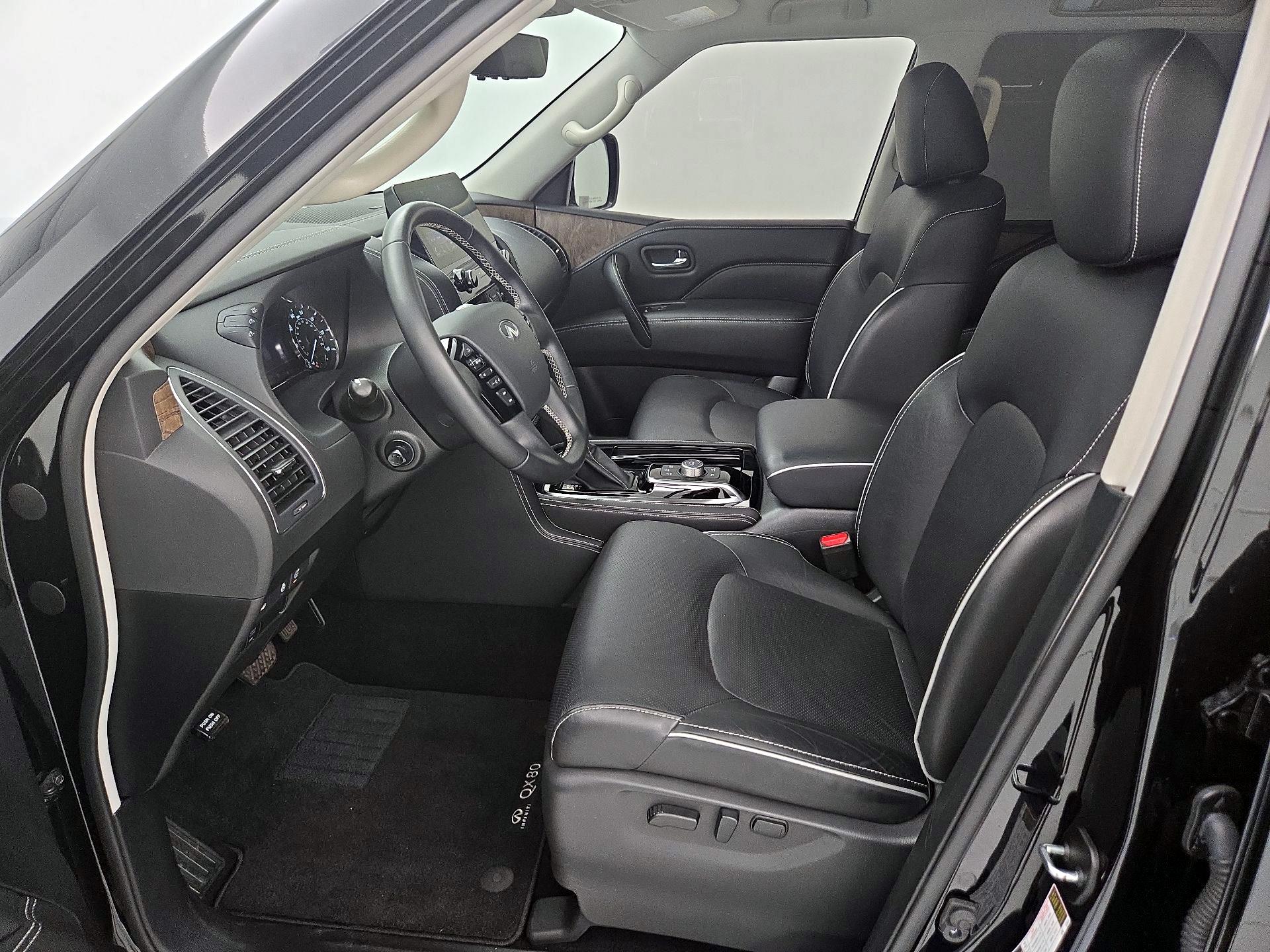 Thumbnail: 2023 INFINITI QX80 - 11