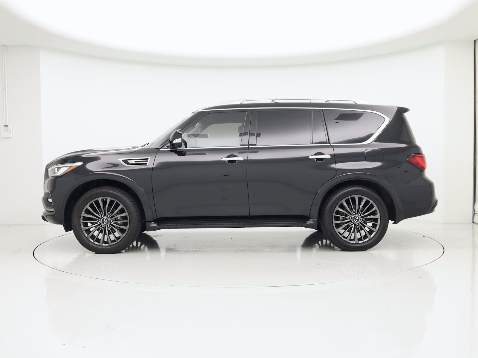 2023 INFINITI QX80 PREMIUM SELECT 4WD - Photo 4