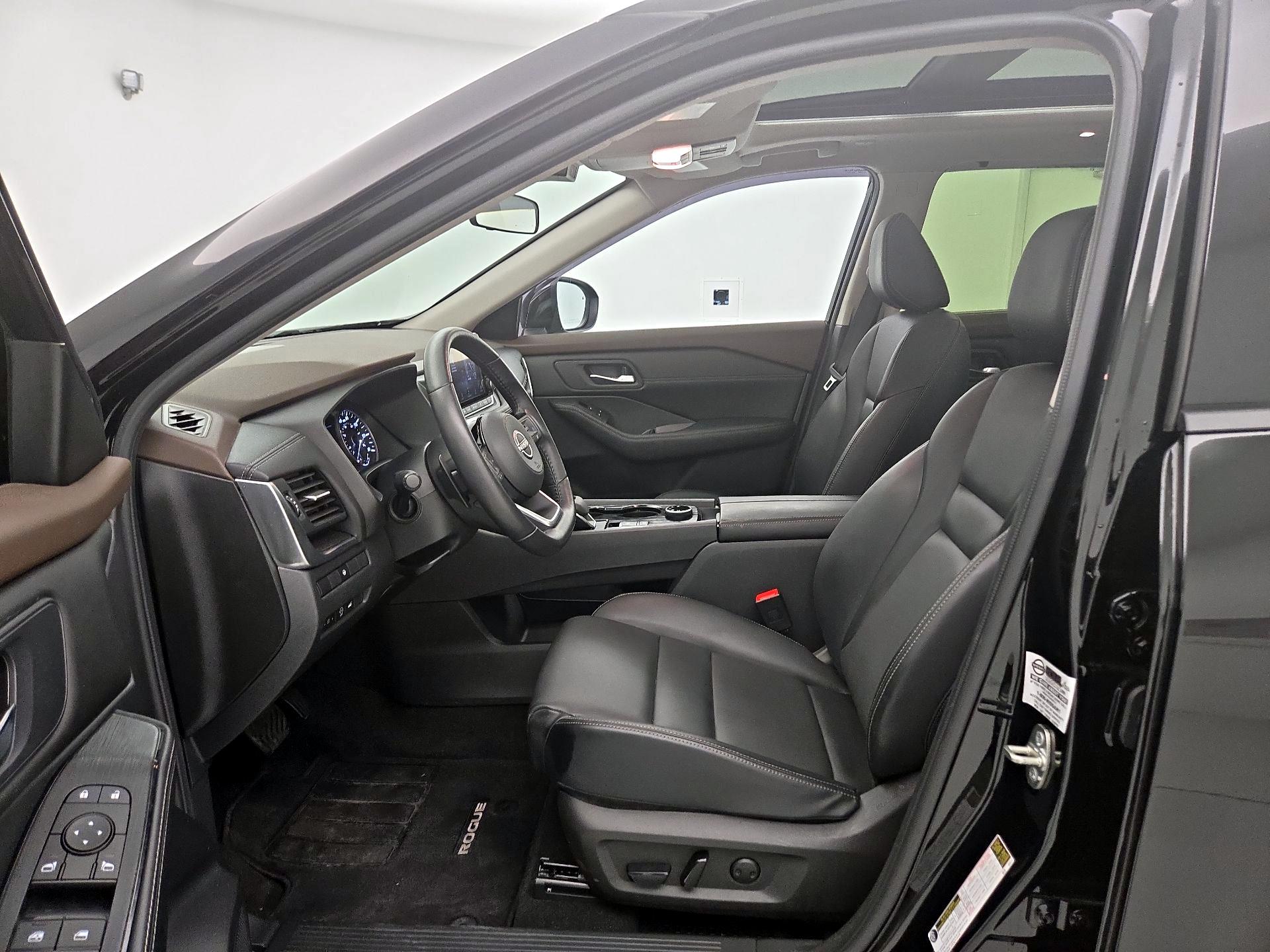 Thumbnail: 2023 Nissan Rogue - 11
