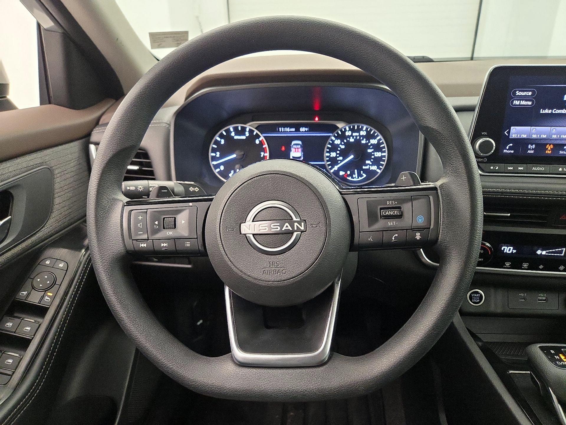Thumbnail: 2023 Nissan Rogue - 10