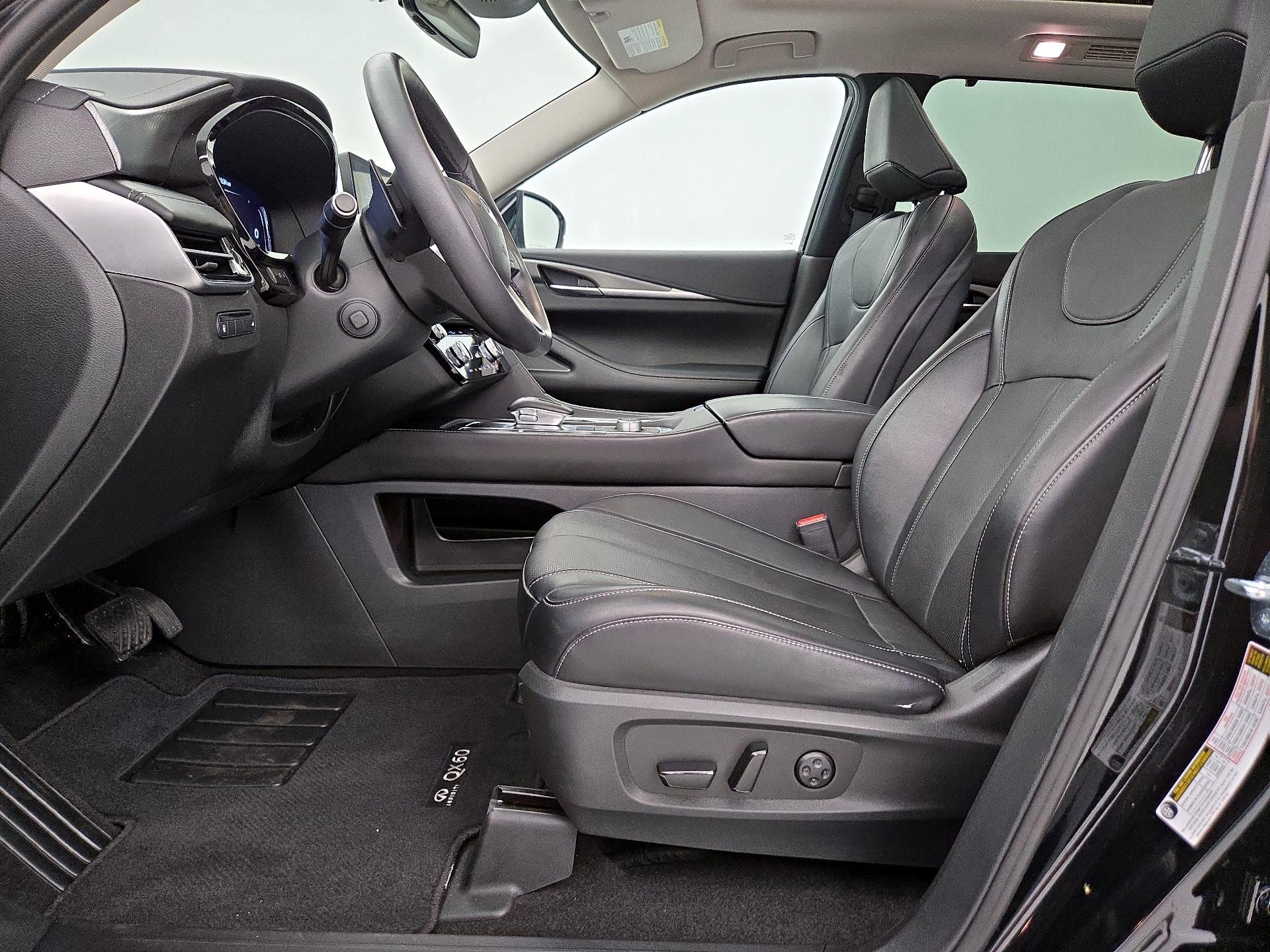 Thumbnail: 2023 INFINITI QX60 - 11