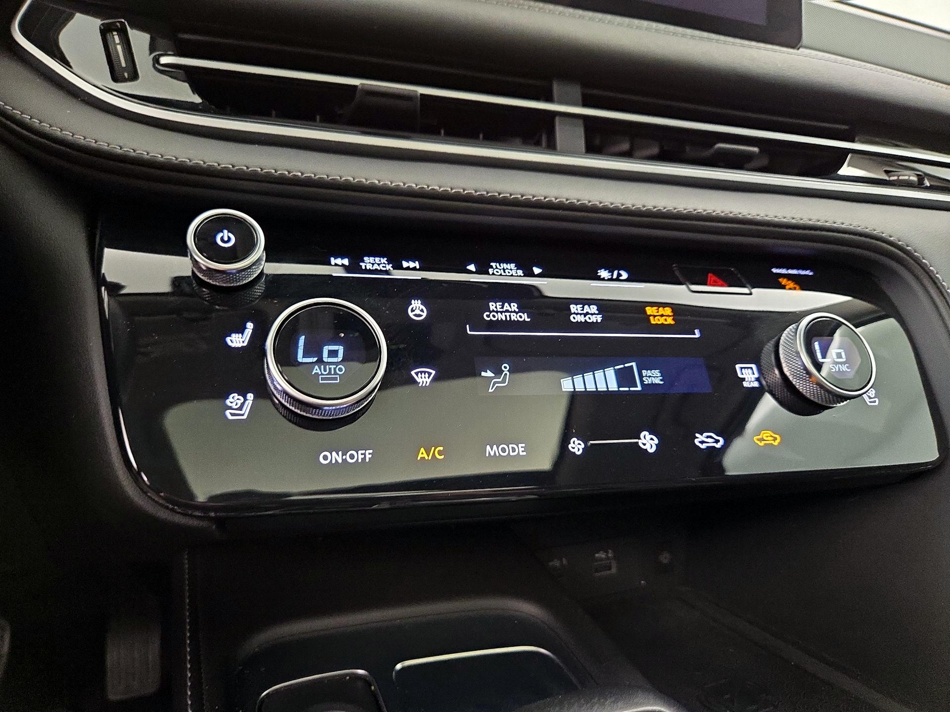 Thumbnail: 2023 INFINITI QX60 - 17