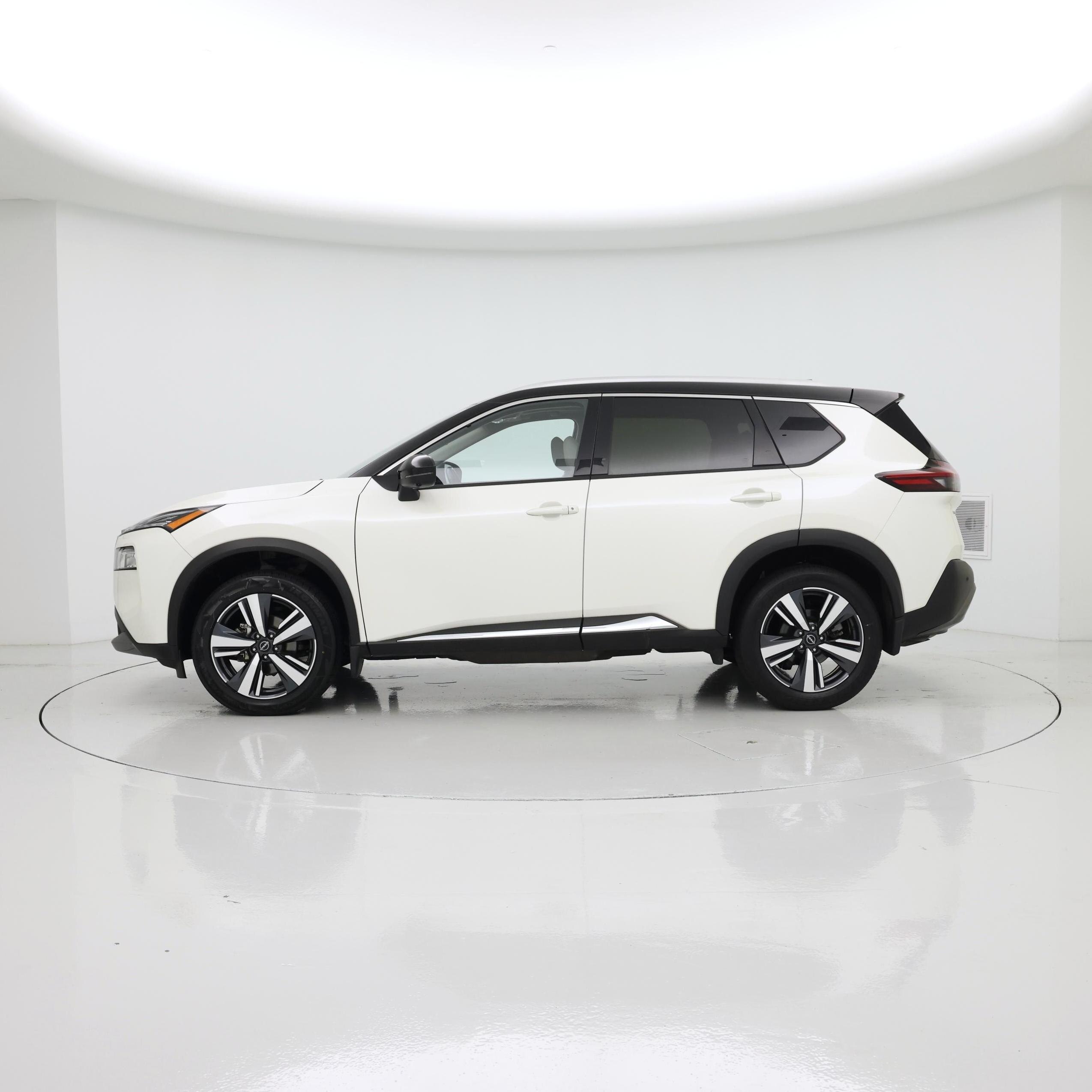 Thumbnail: 2023 Nissan Rogue - 3