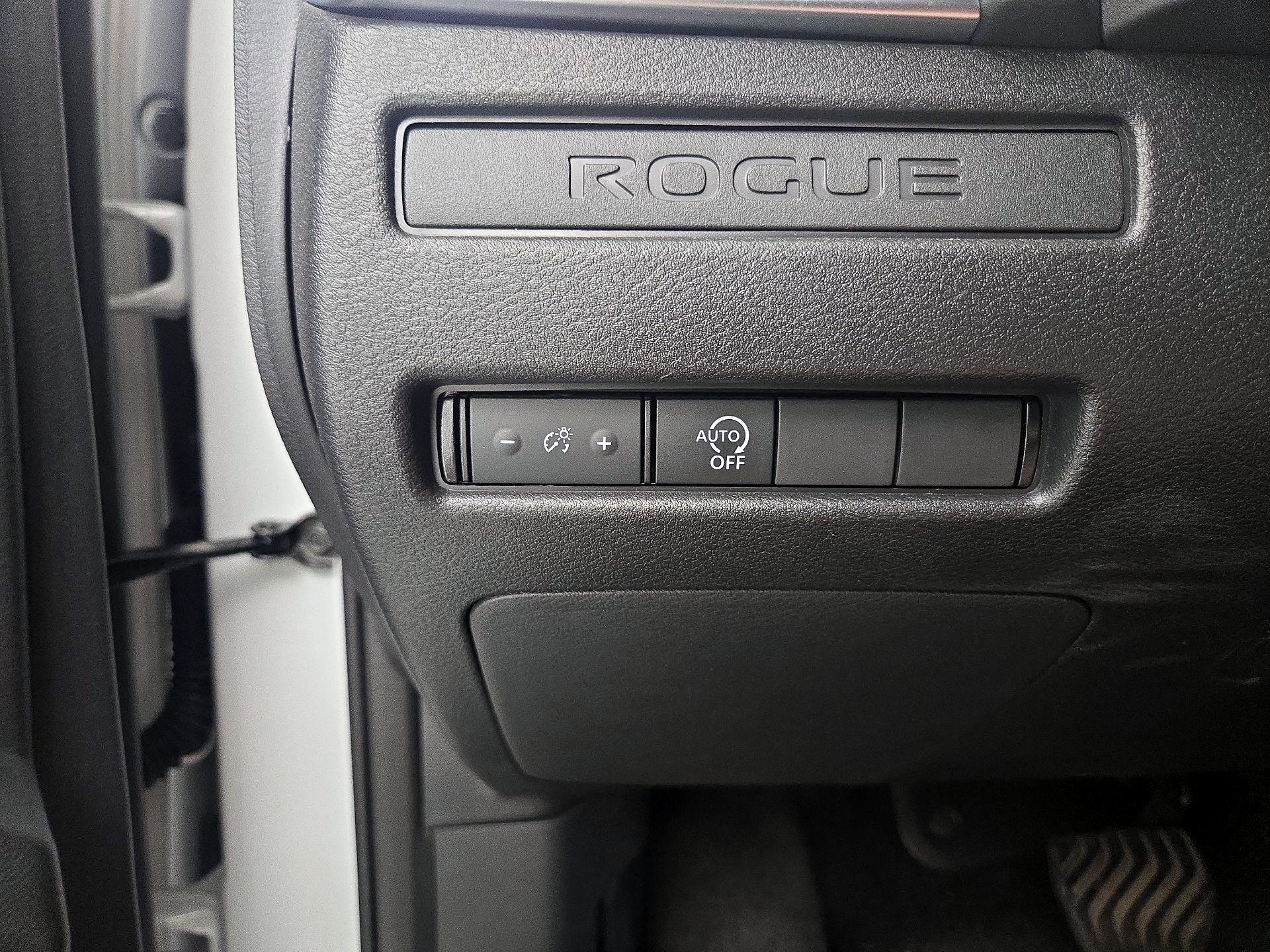 Thumbnail: 2023 Nissan Rogue - 13