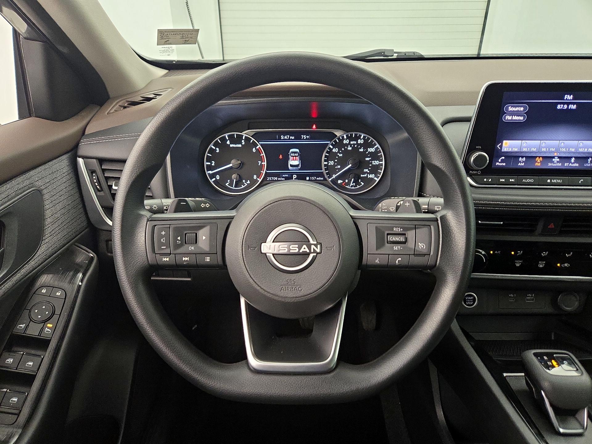 Thumbnail: 2023 Nissan Rogue - 10