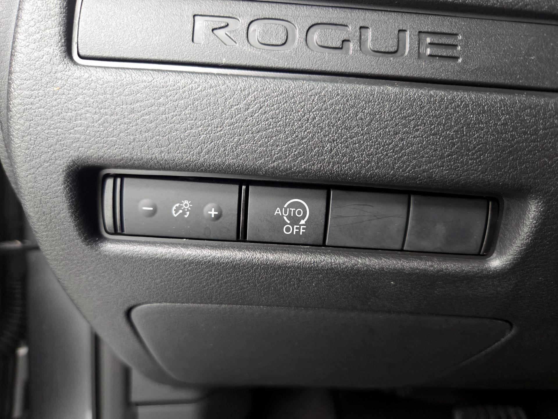 Thumbnail: 2023 Nissan Rogue - 13