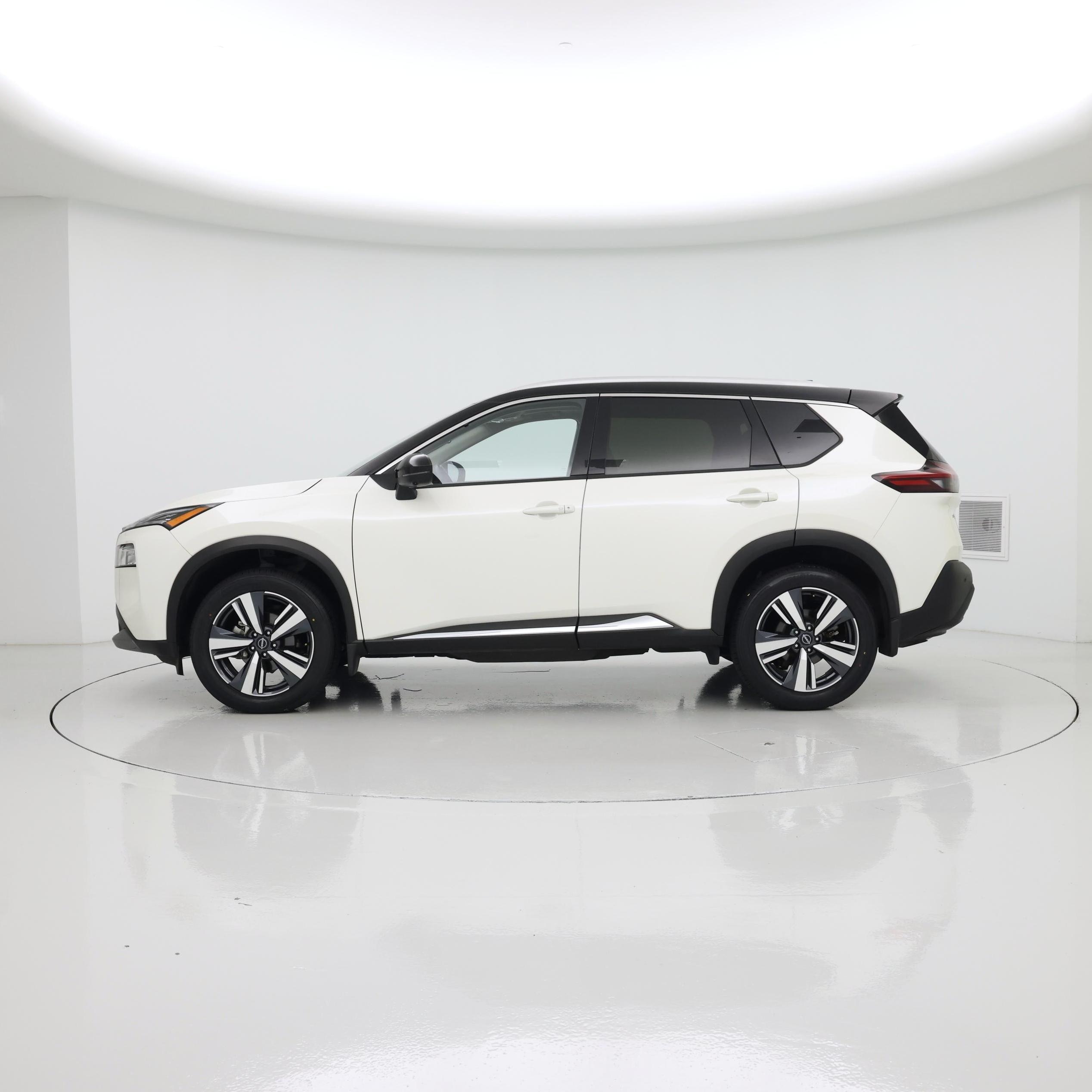 Thumbnail: 2023 Nissan Rogue - 3