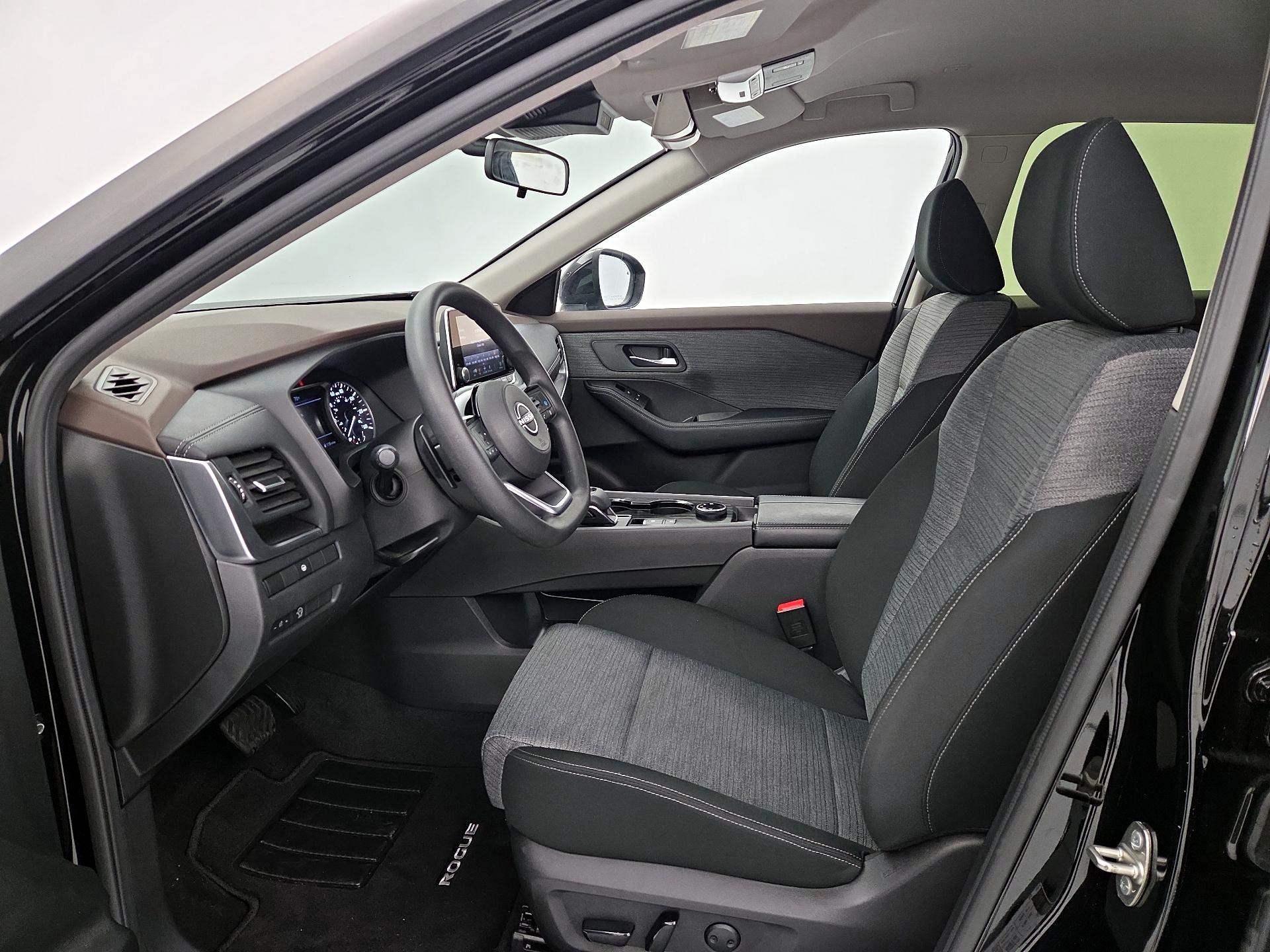 Thumbnail: 2023 Nissan Rogue - 11