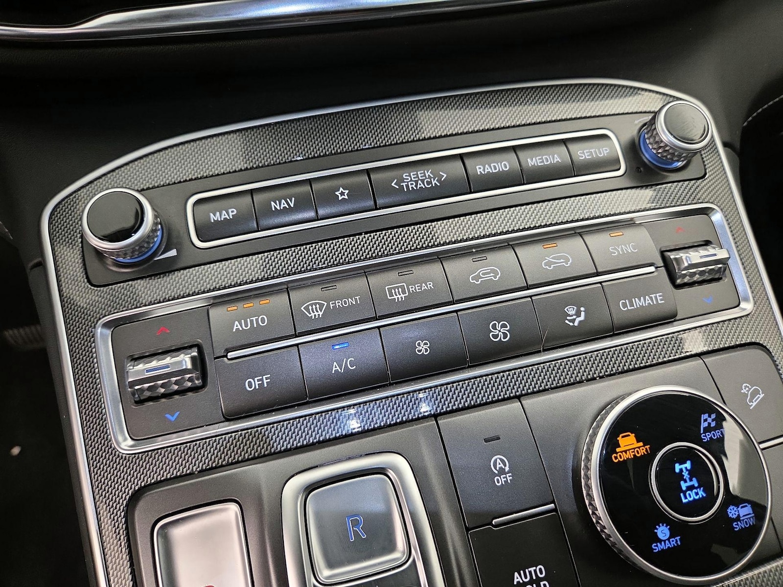 2023 Hyundai Santa Fe SEL - Photo 18