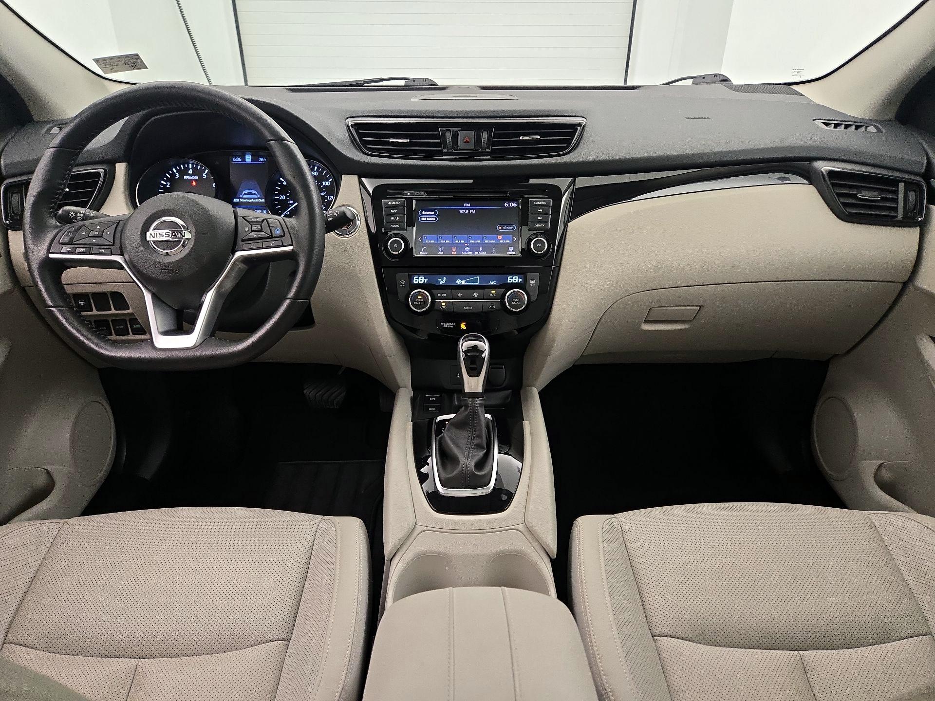 Thumbnail: 2022 Nissan Rogue Sport - 9