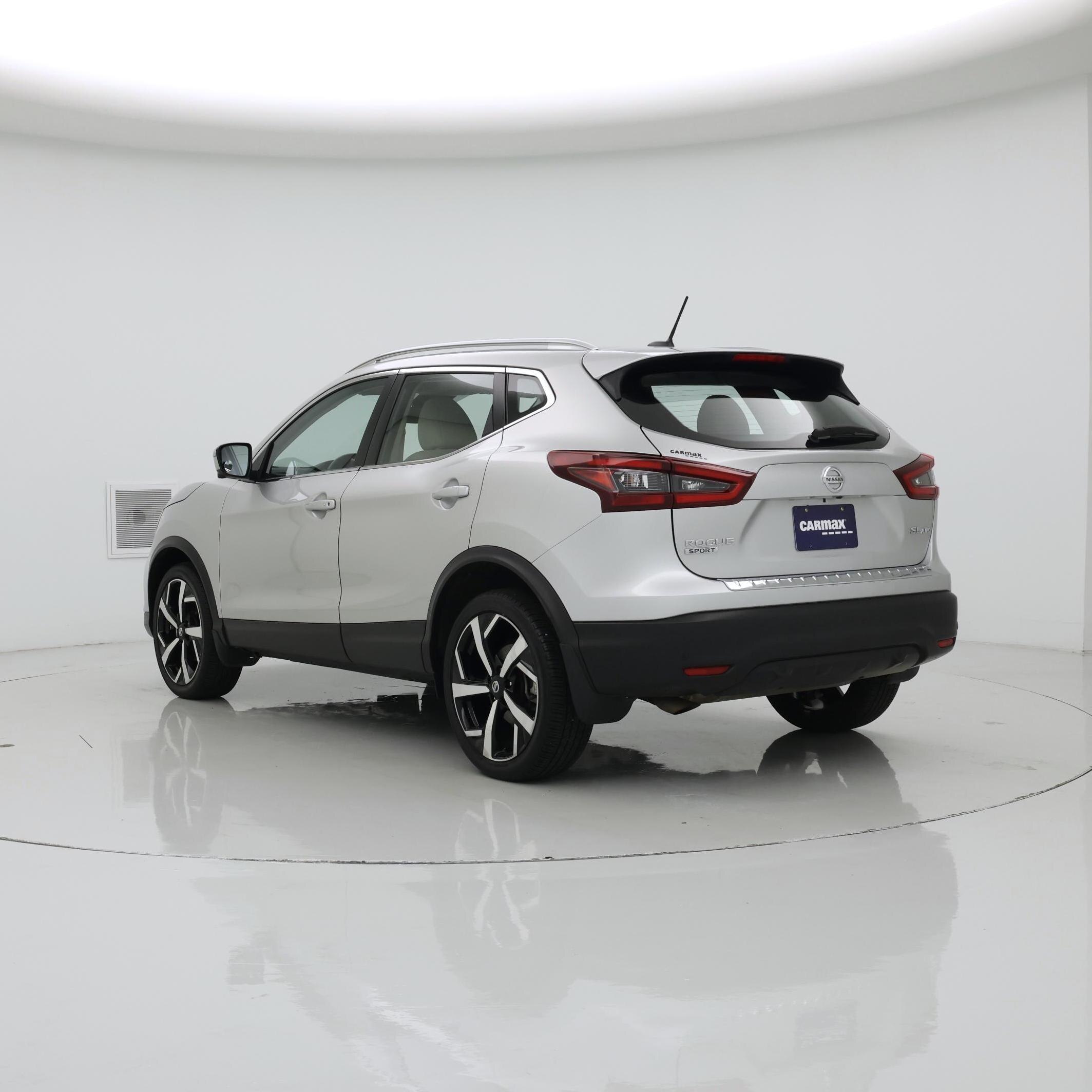 Thumbnail: 2022 Nissan Rogue Sport - 2