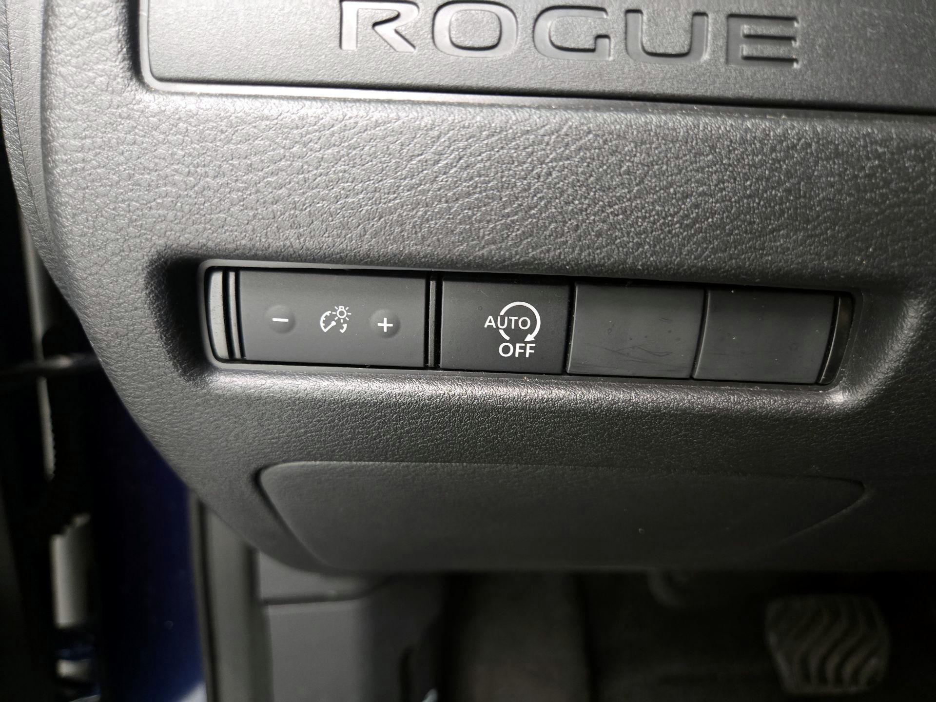 Thumbnail: 2023 Nissan Rogue - 13