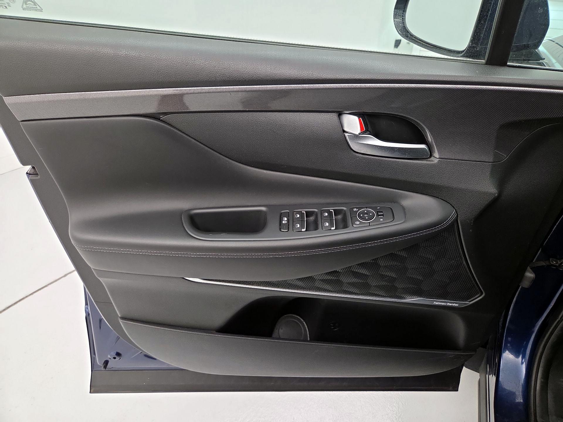 Thumbnail: 2023 Hyundai Santa Fe - 12