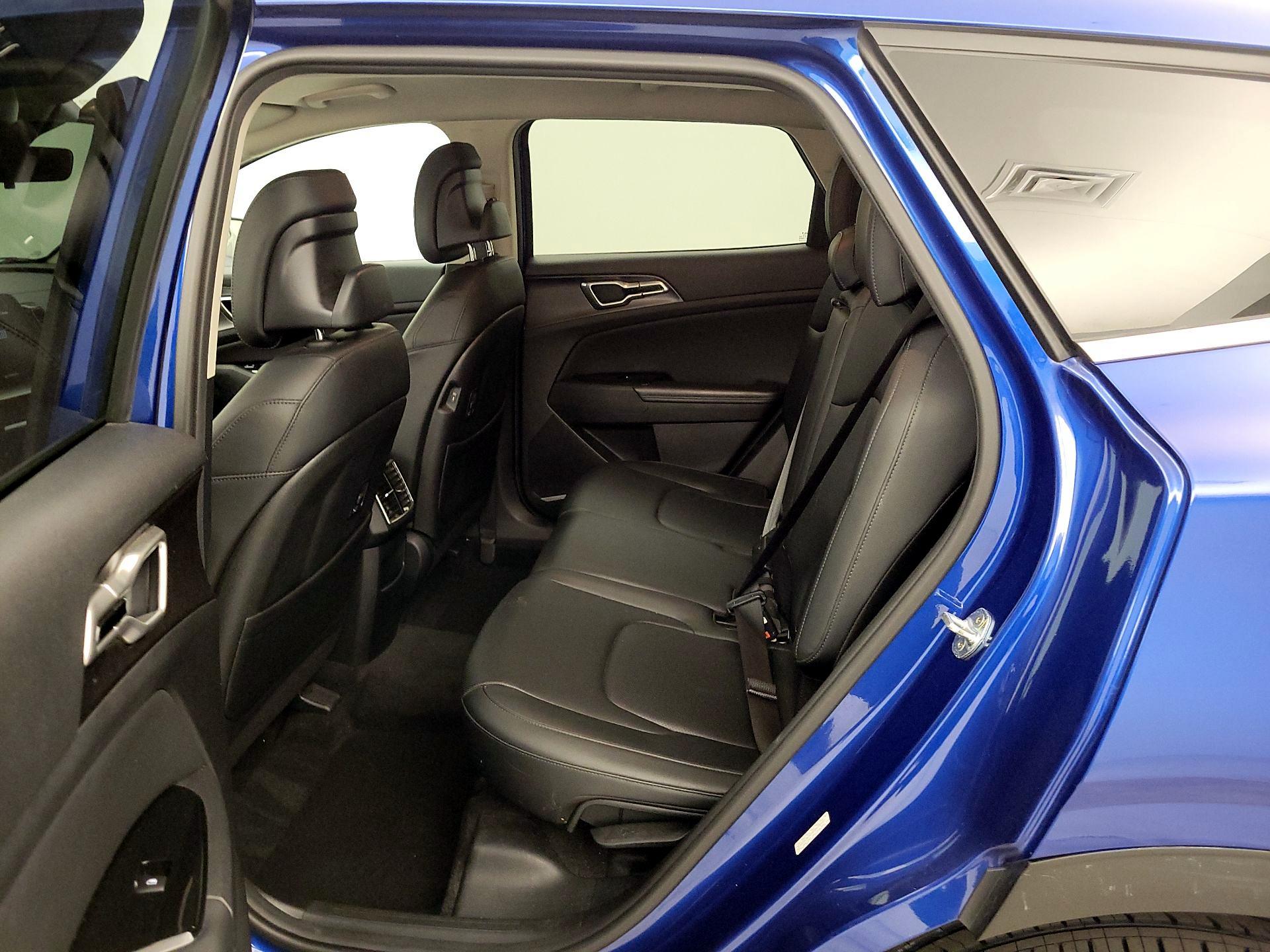Thumbnail: 2023 Kia Sportage - 19