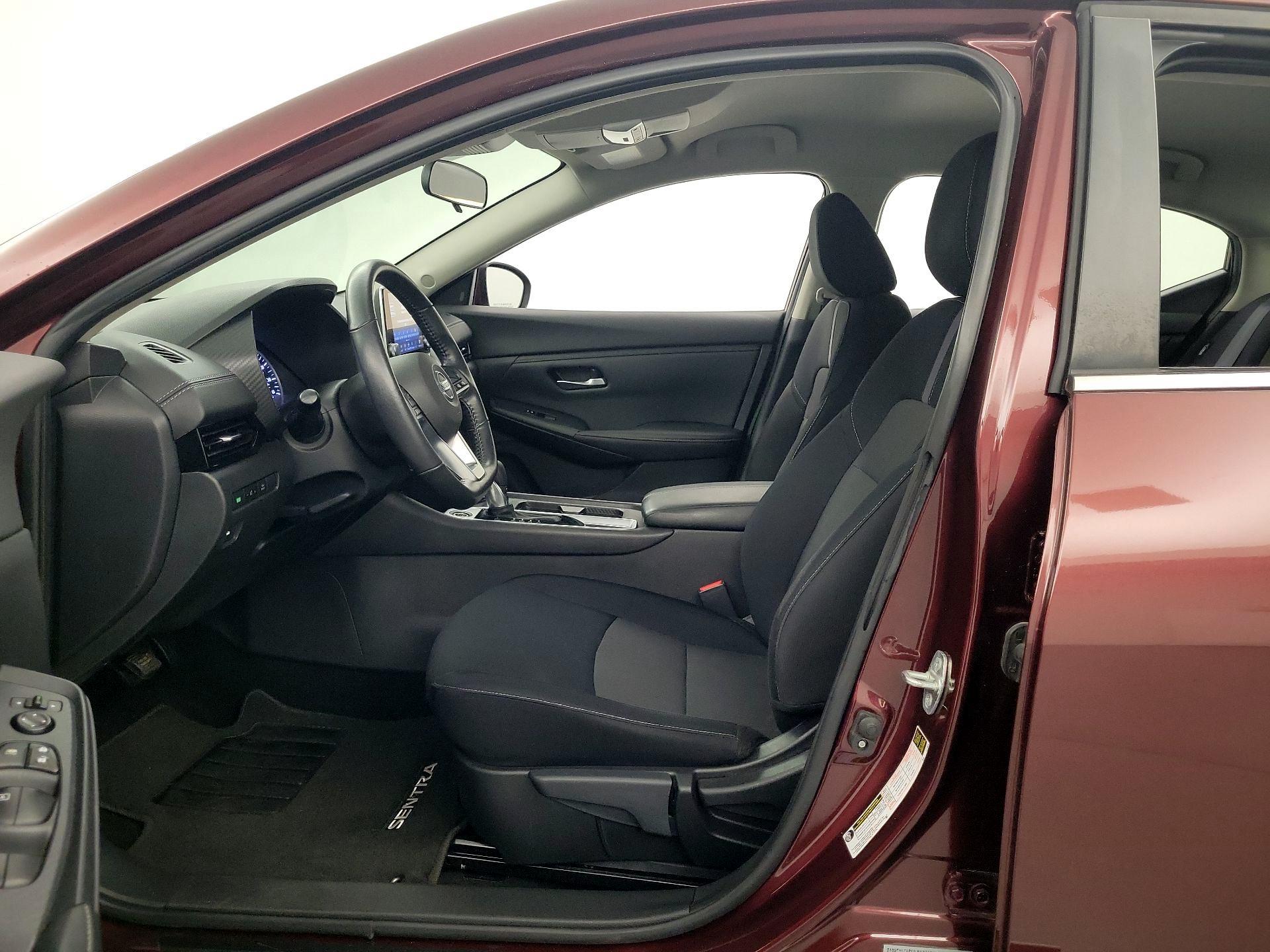 Thumbnail: 2023 Nissan Sentra - 11