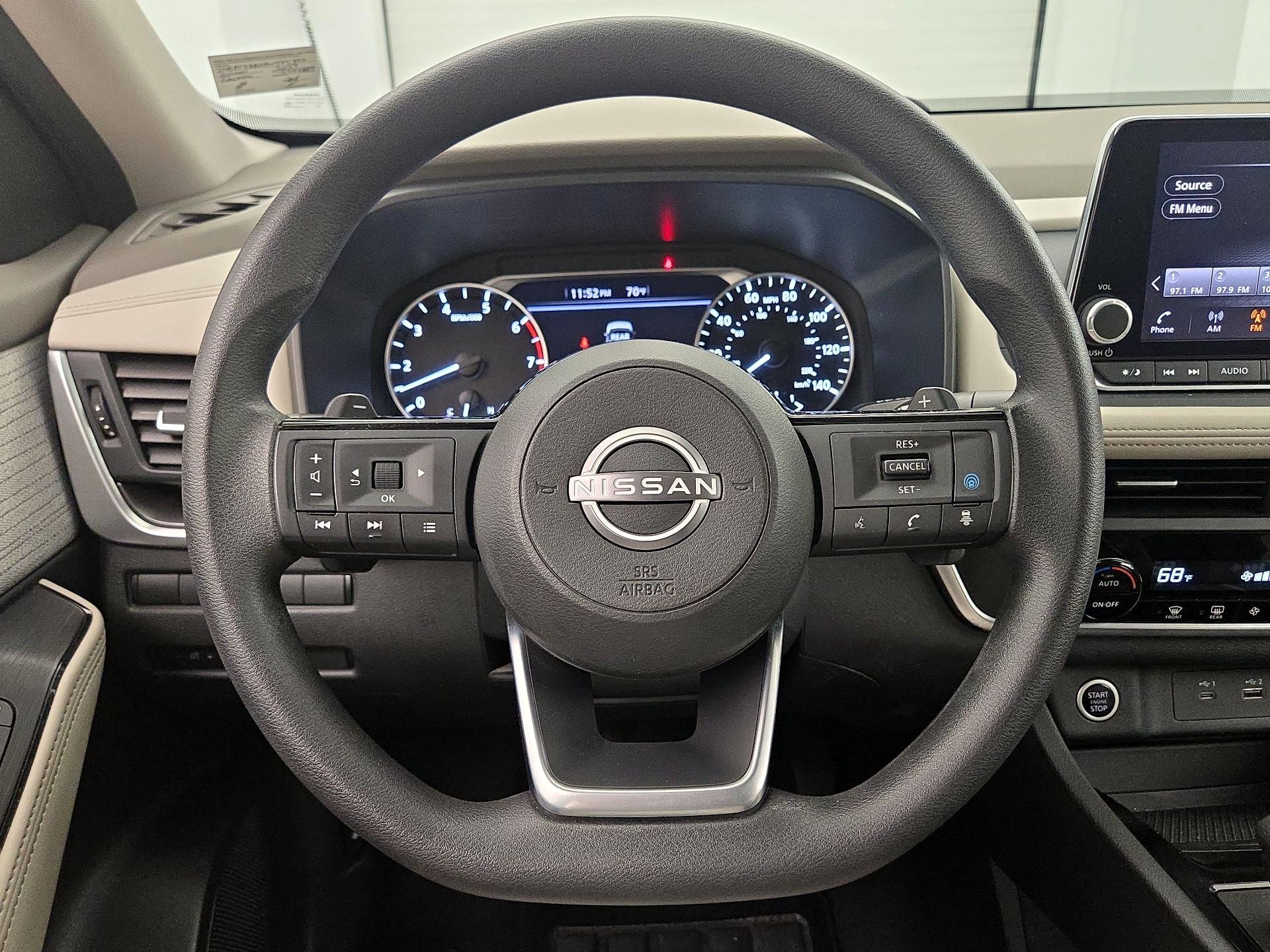 Thumbnail: 2023 Nissan Rogue - 10