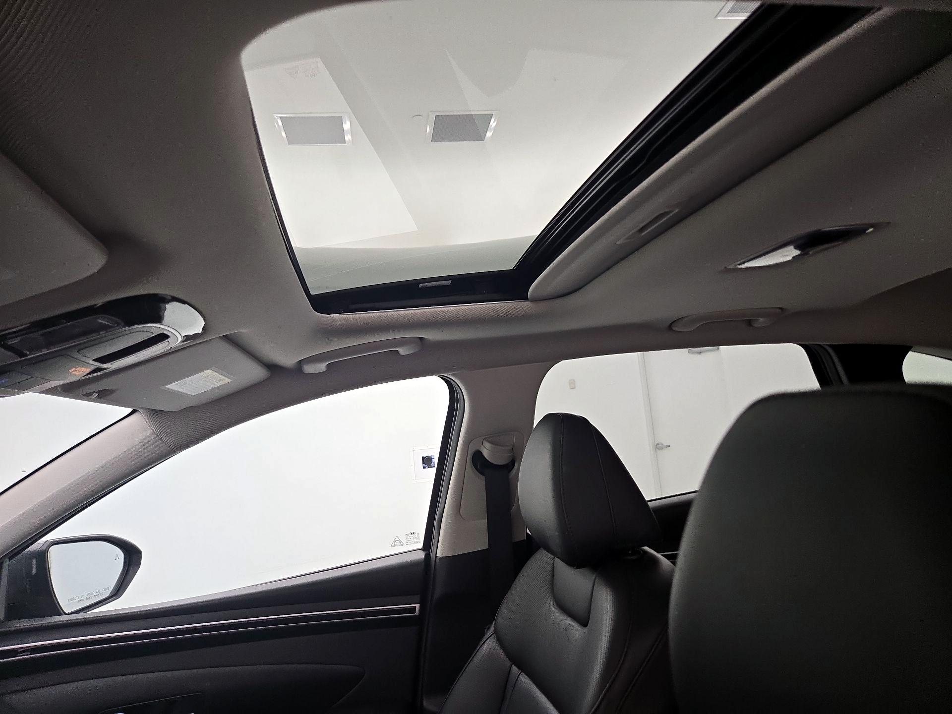 Thumbnail: 2023 Hyundai Tucson - 19