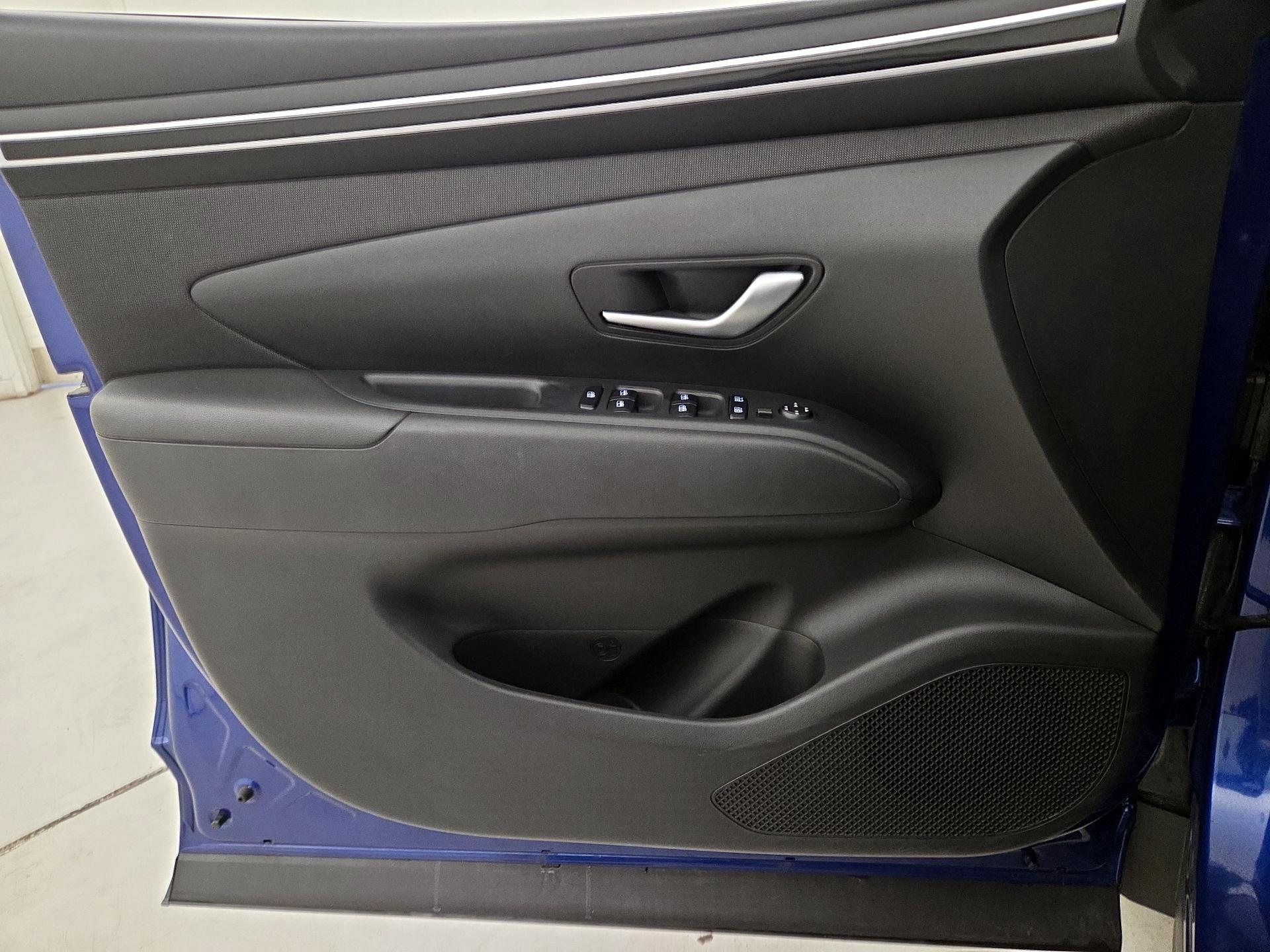 Thumbnail: 2023 Hyundai Tucson - 12