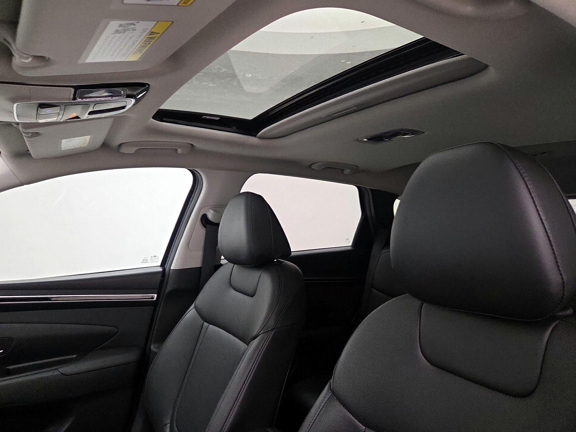 Thumbnail: 2023 Hyundai Tucson - 19