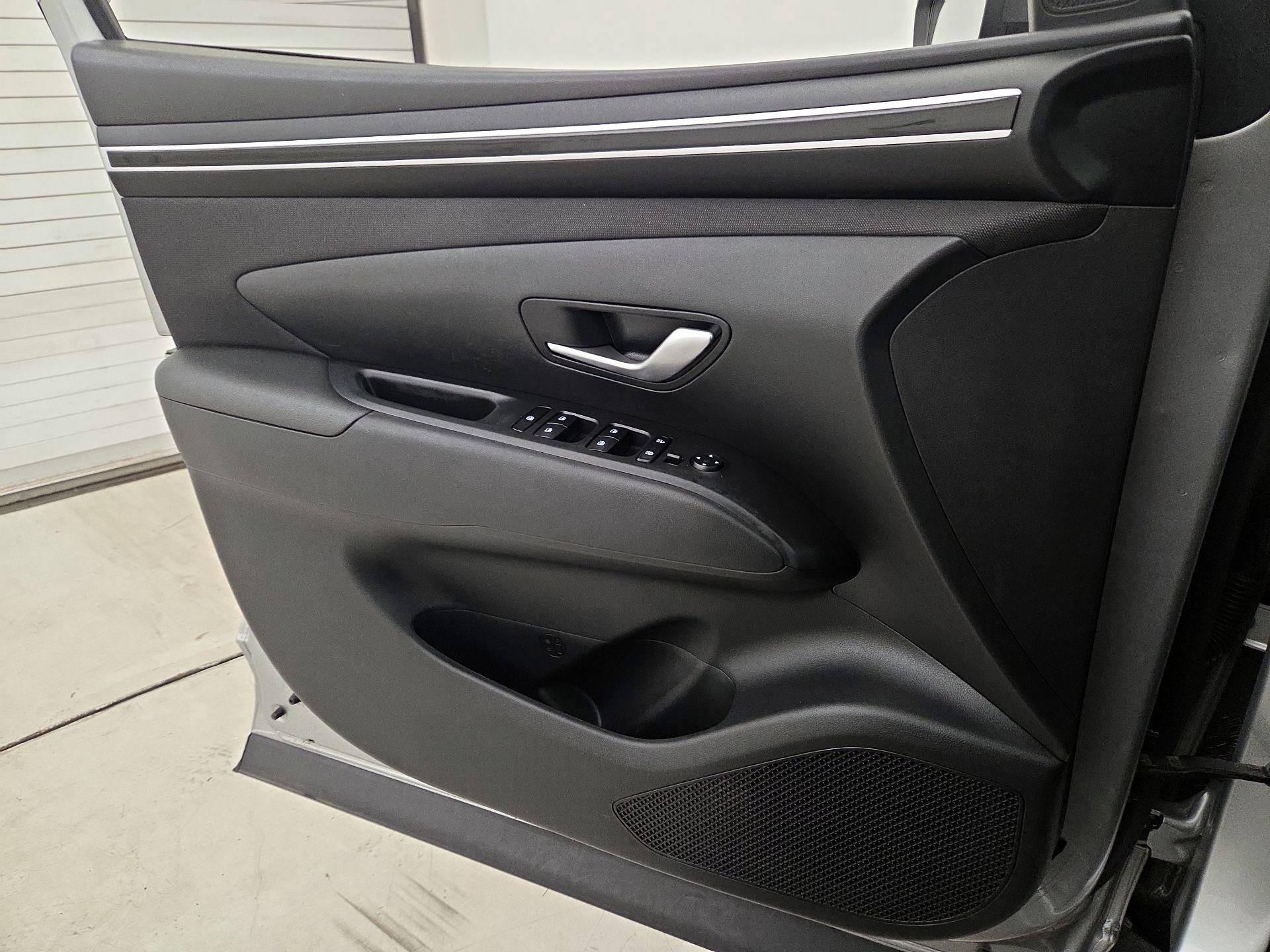 Thumbnail: 2023 Hyundai Tucson - 12
