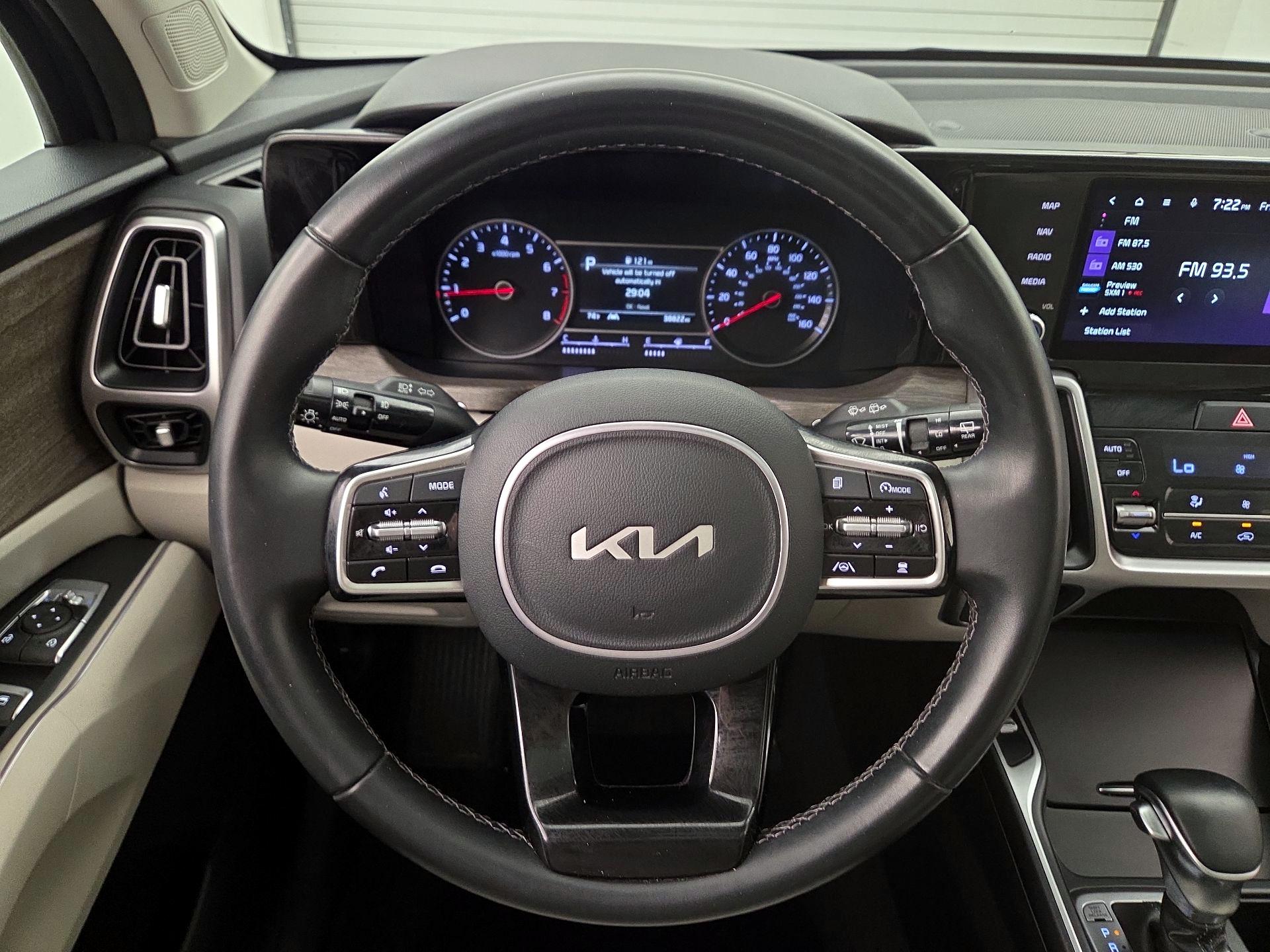 Thumbnail: 2022 Kia Sorento - 10