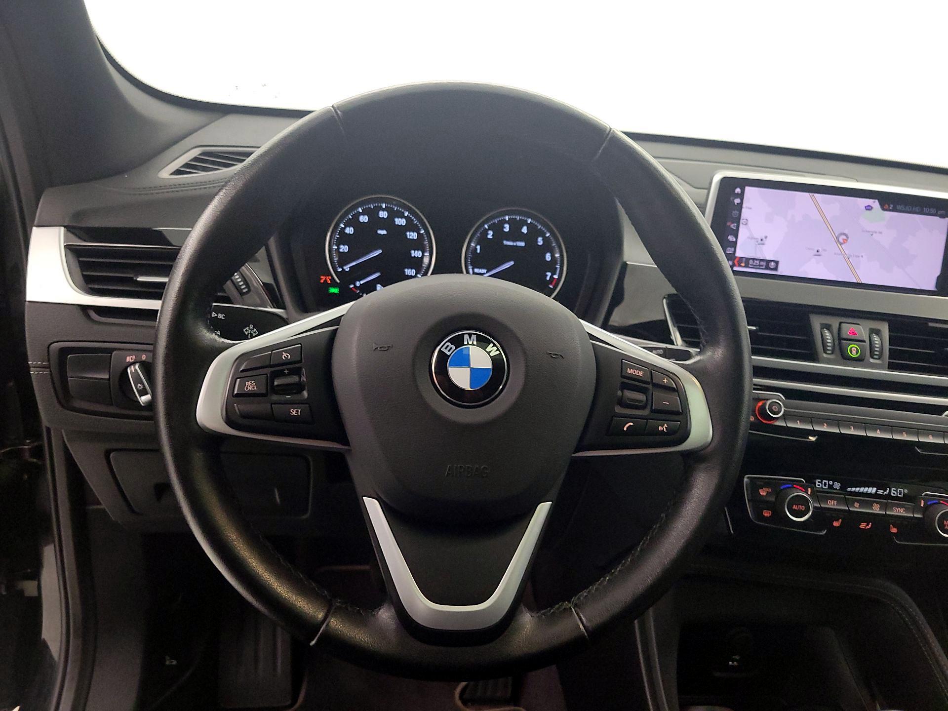 Thumbnail: 2022 BMW X1 - 10