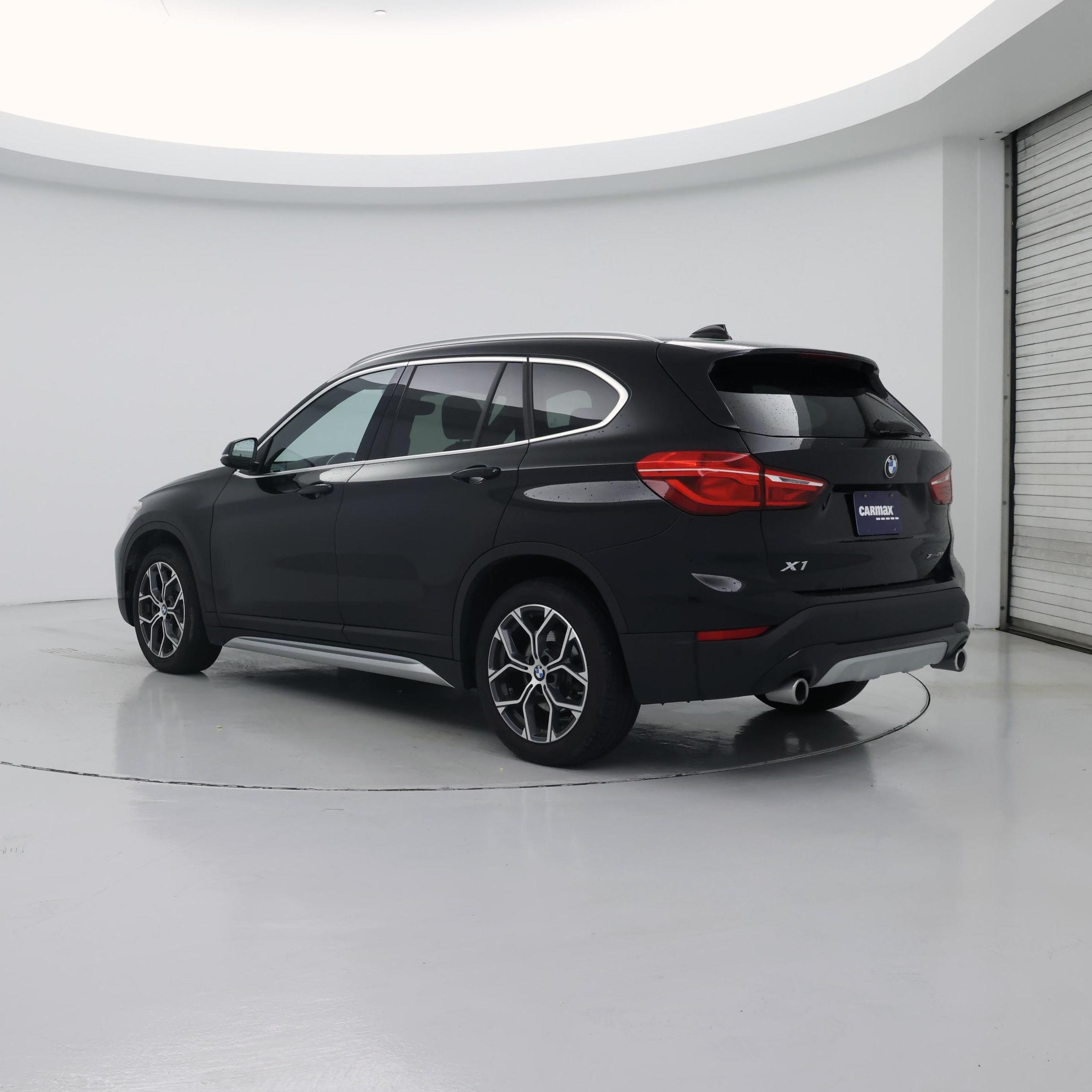 Thumbnail: 2022 BMW X1 - 2