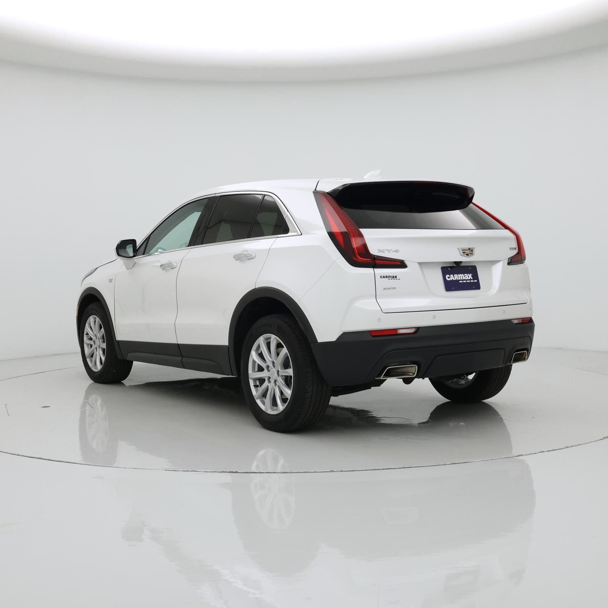 Thumbnail: 2022 Cadillac XT4 - 2