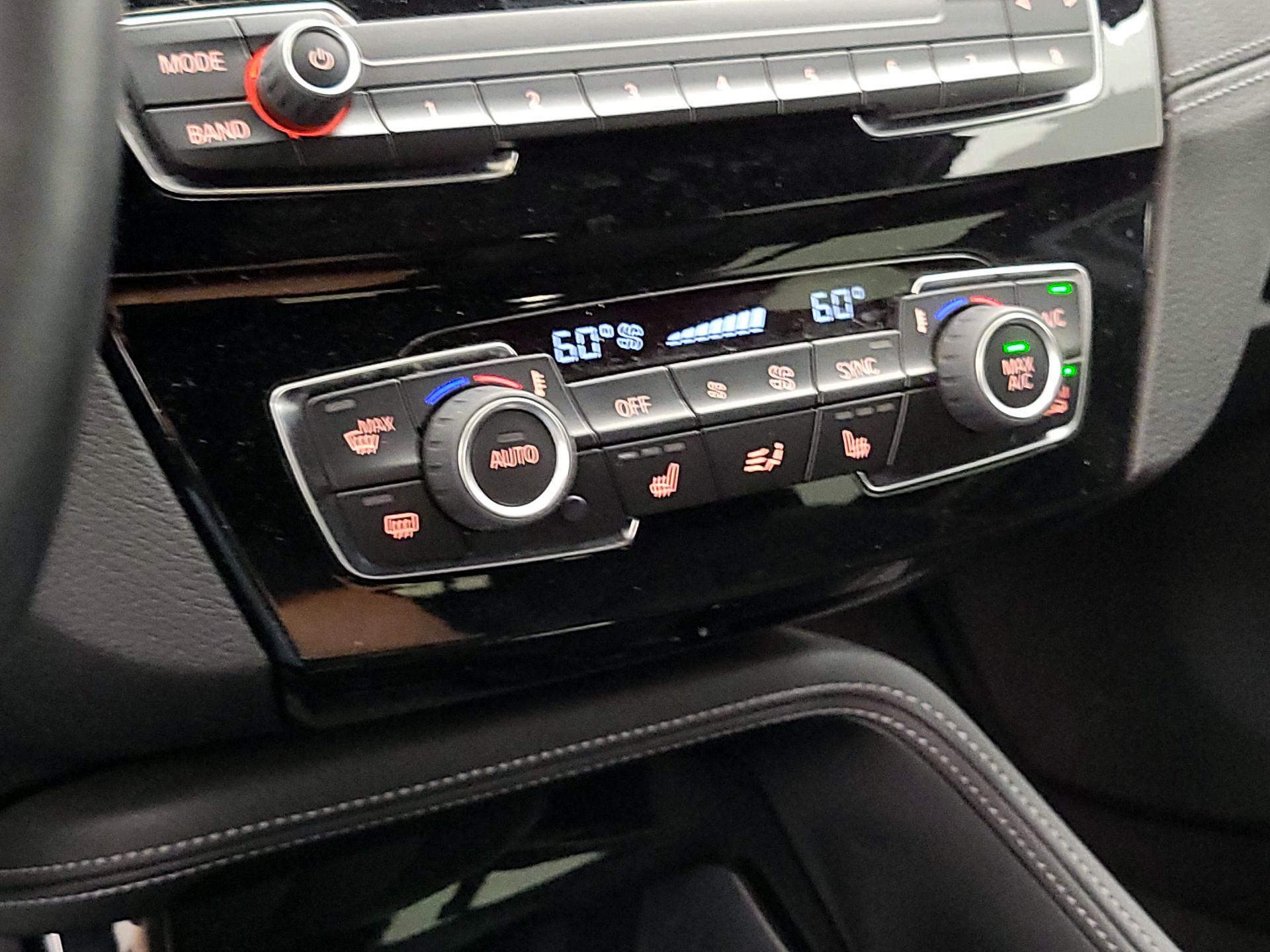 Thumbnail: 2021 BMW X1 - 16