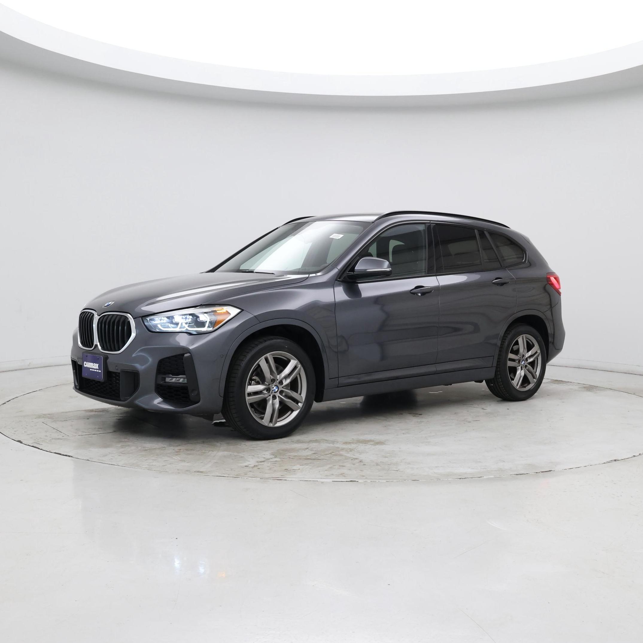 Thumbnail: 2021 BMW X1 - 3