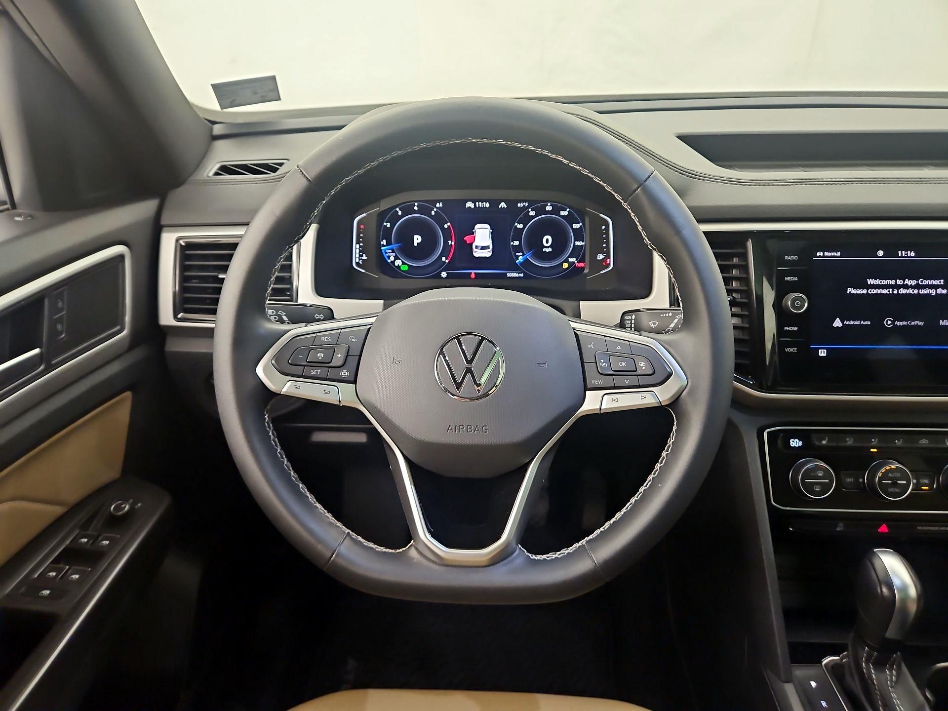 Thumbnail: 2022 Volkswagen Atlas - 10