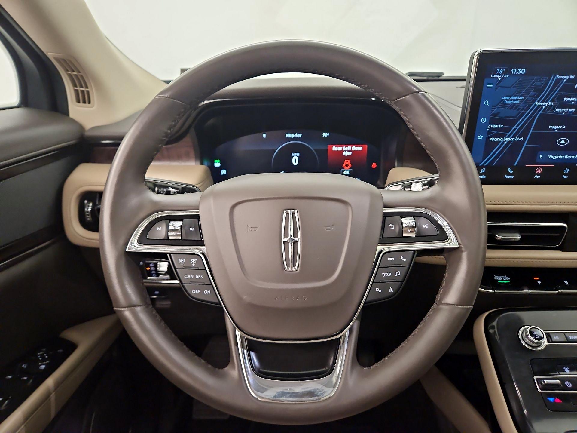 Thumbnail: 2022 Lincoln Nautilus - 10