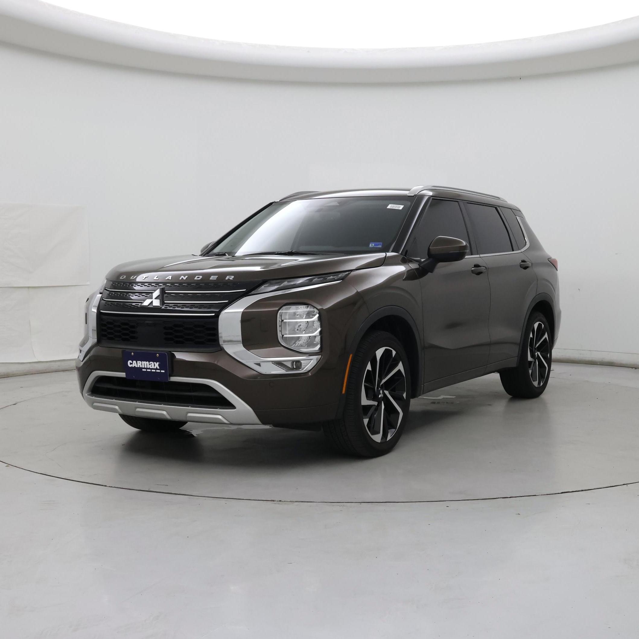 Thumbnail: 2024 Mitsubishi Outlander - 4