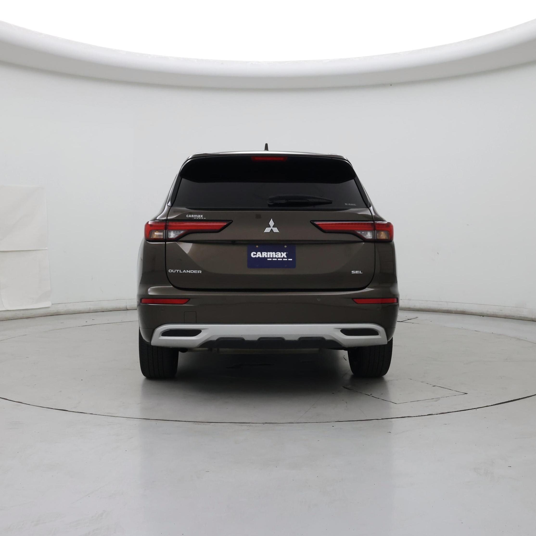 Thumbnail: 2024 Mitsubishi Outlander - 6