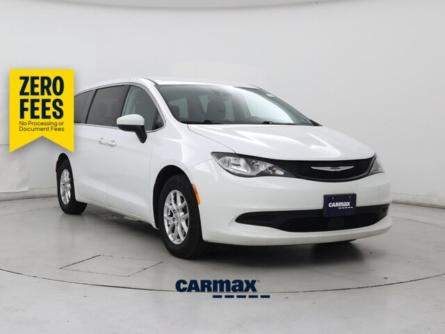 White 2022 Chrysler Voyager LX FWD Minivan Front-Wheel Drive Automatic