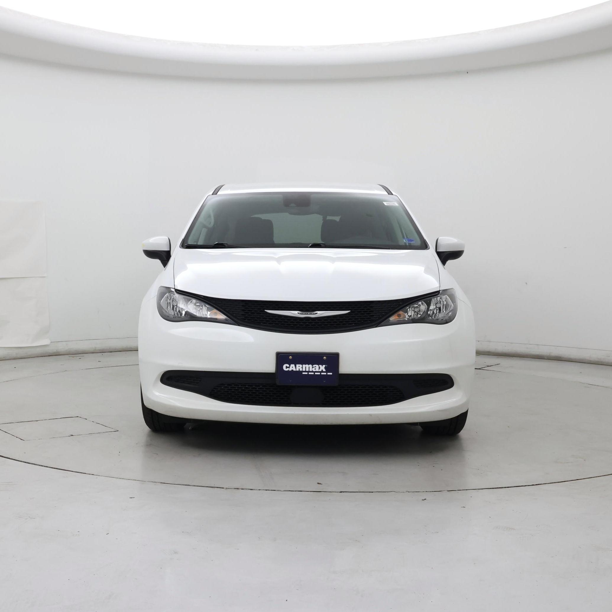 Thumbnail: 2022 Chrysler Voyager - 5