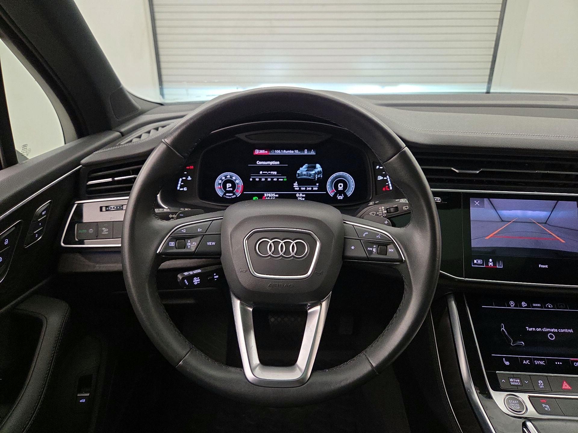 Thumbnail: 2023 Audi Q7 - 10