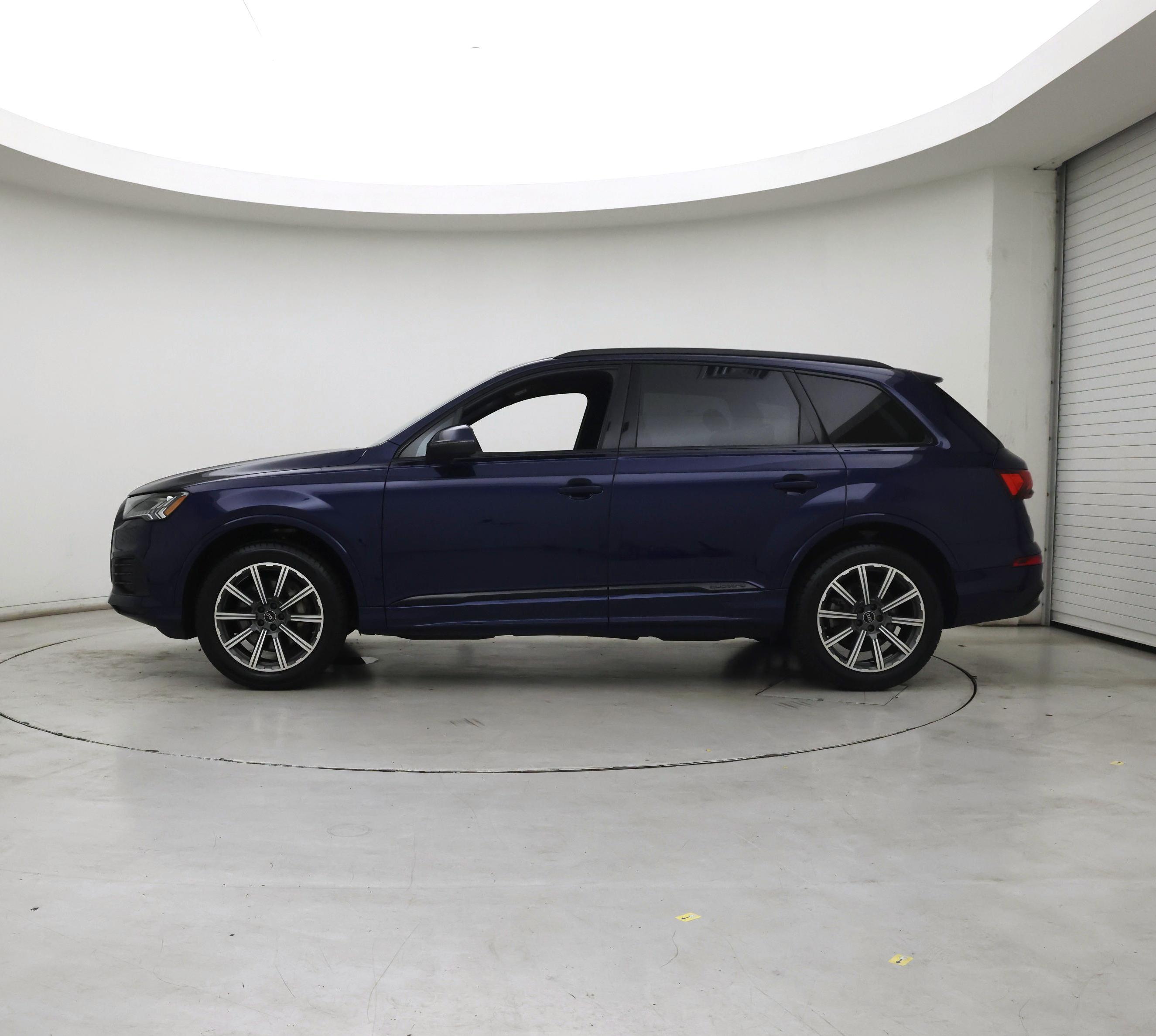 Thumbnail: 2023 Audi Q7 - 3