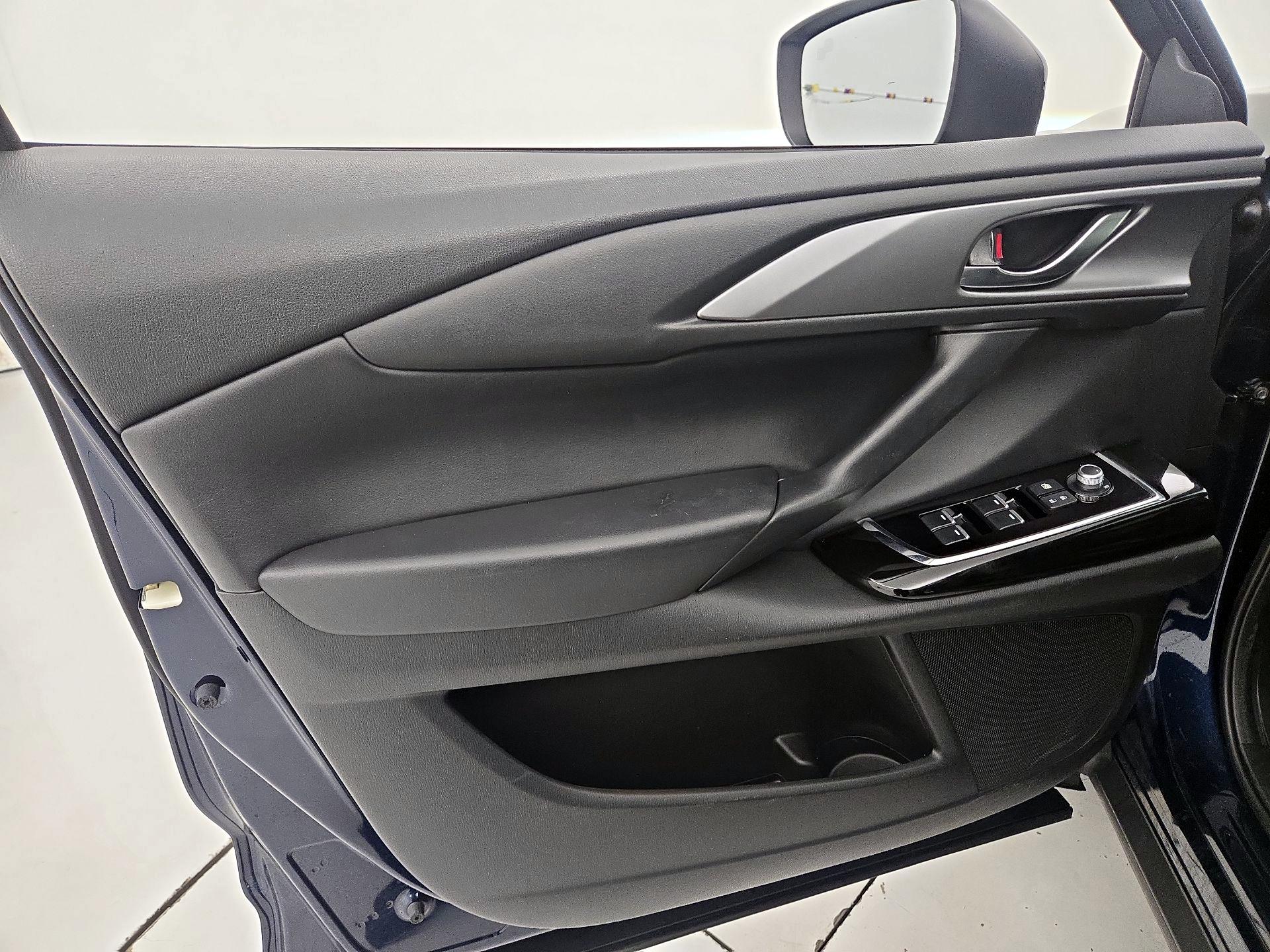 Thumbnail: 2023 Mazda CX-9 - 12