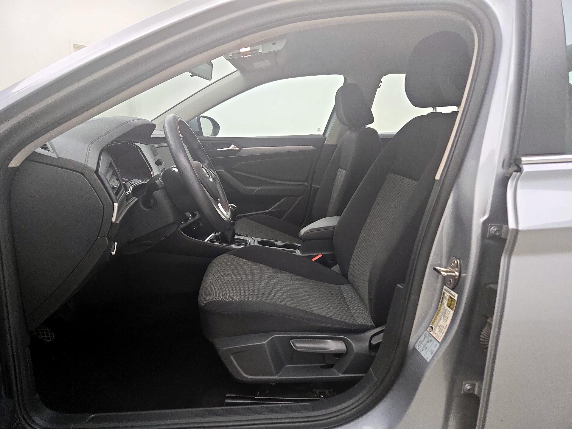 Thumbnail: 2021 Volkswagen Jetta - 11