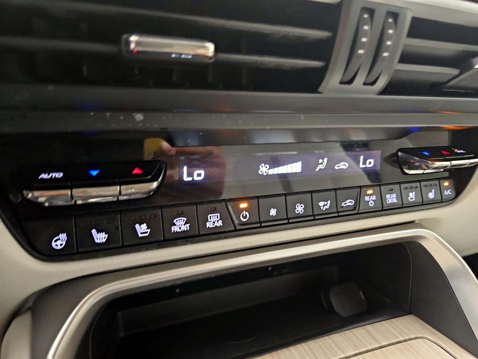 2024 Mazda CX-90 Premium Plus Package - Photo 18