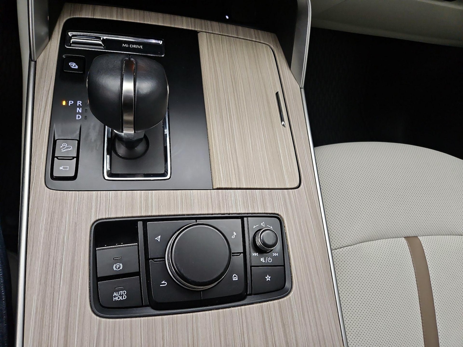 2024 Mazda CX-90 Premium Plus Package - Photo 19