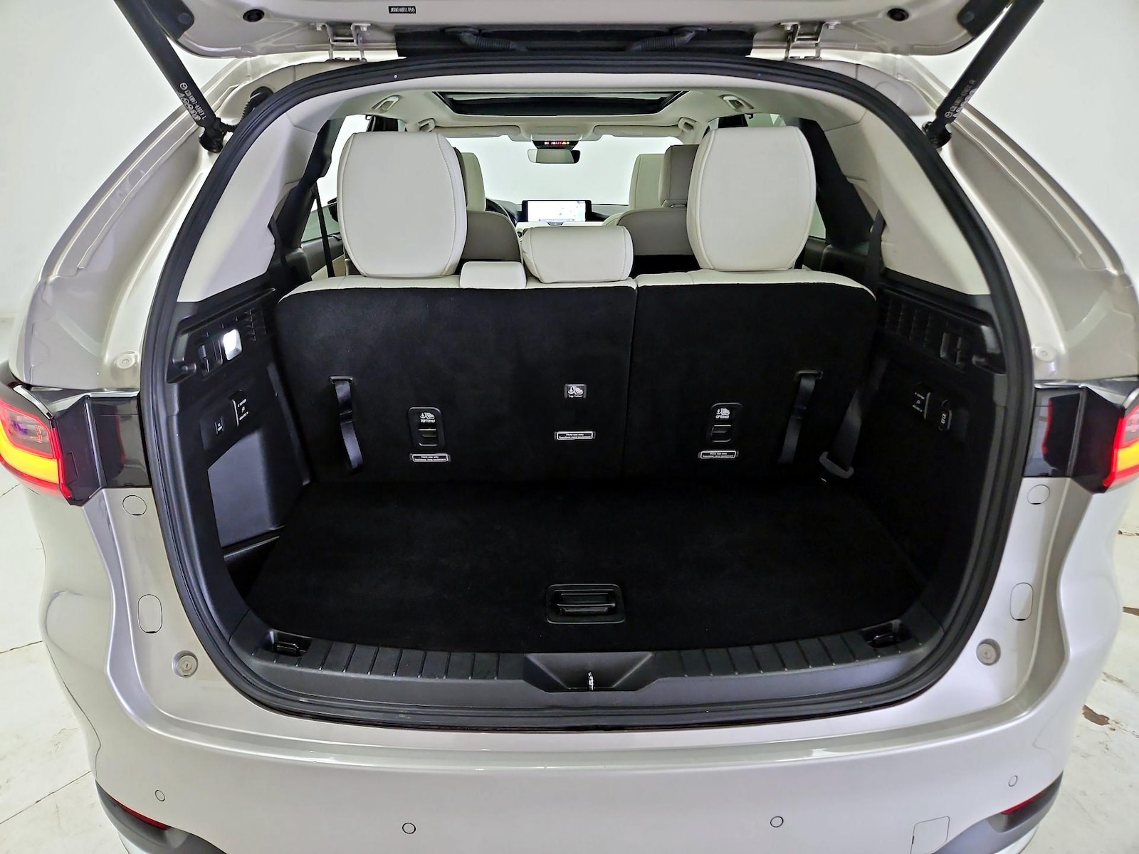 2024 Mazda CX-90 Premium Plus Package - Photo 24